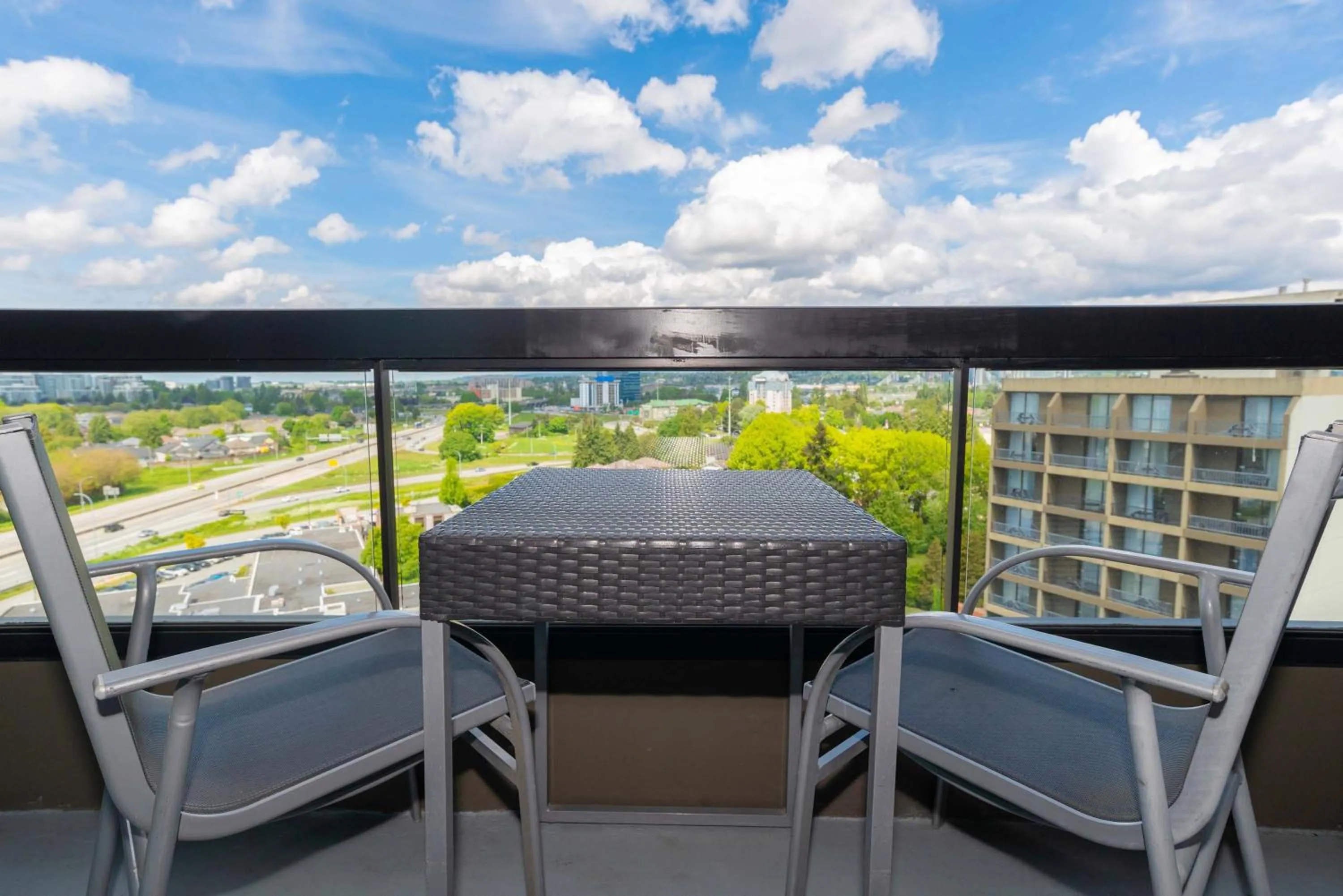 Photo of the whole room in Sandman Signature Vancouver Airport Hotel & Resort