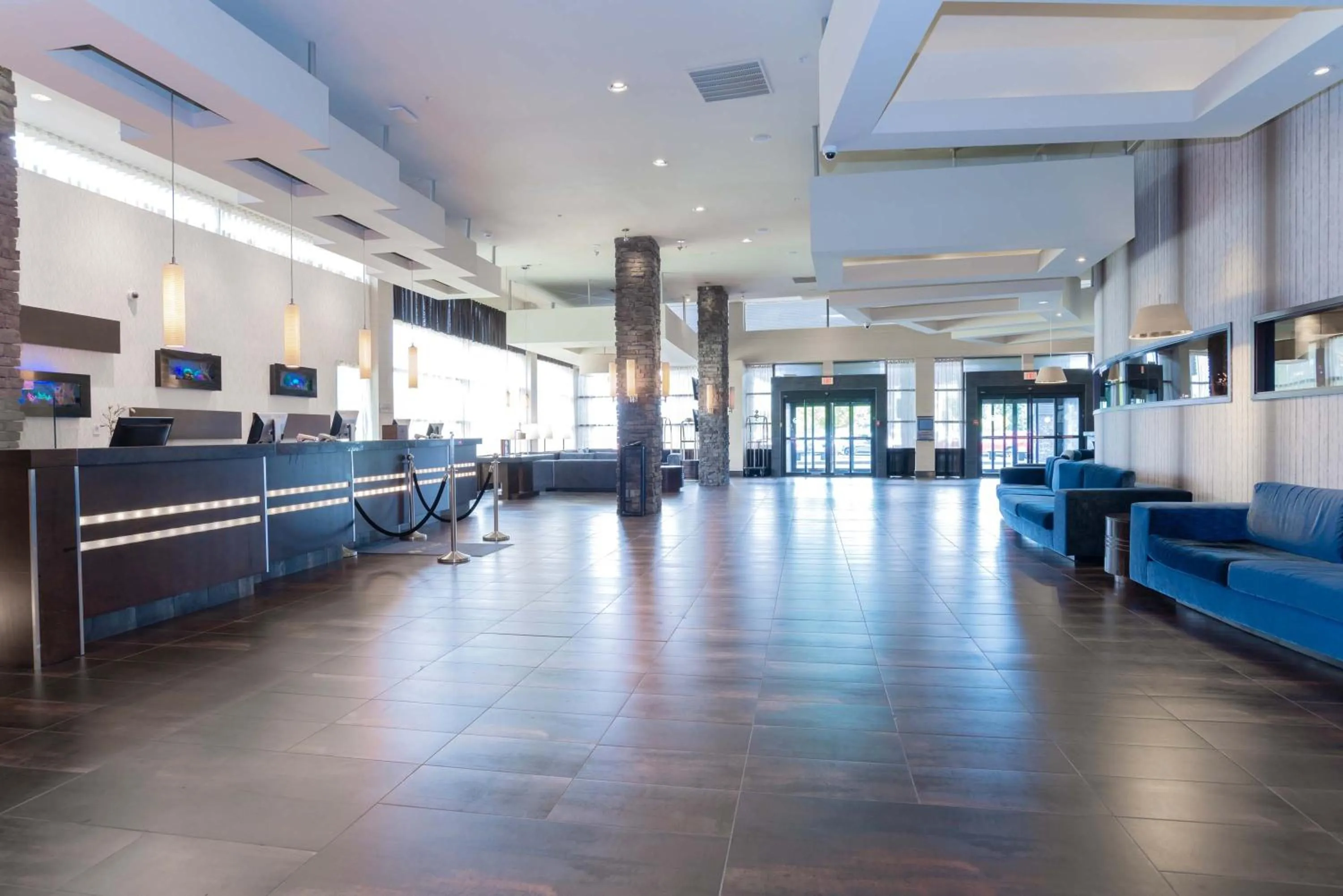 Facade/entrance in Sandman Signature Vancouver Airport Hotel & Resort