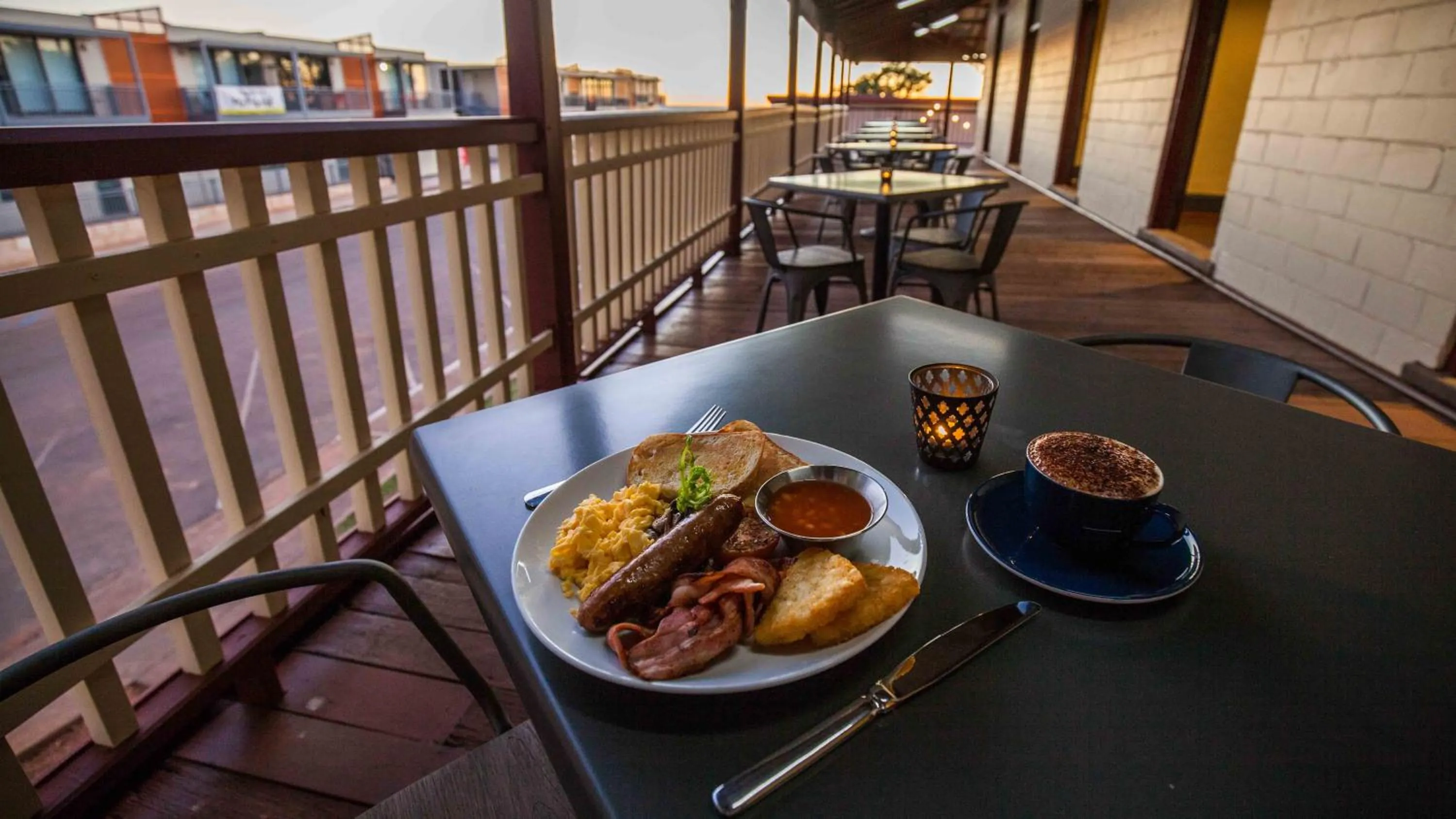 Restaurant/places to eat in Beadon Bay Hotel