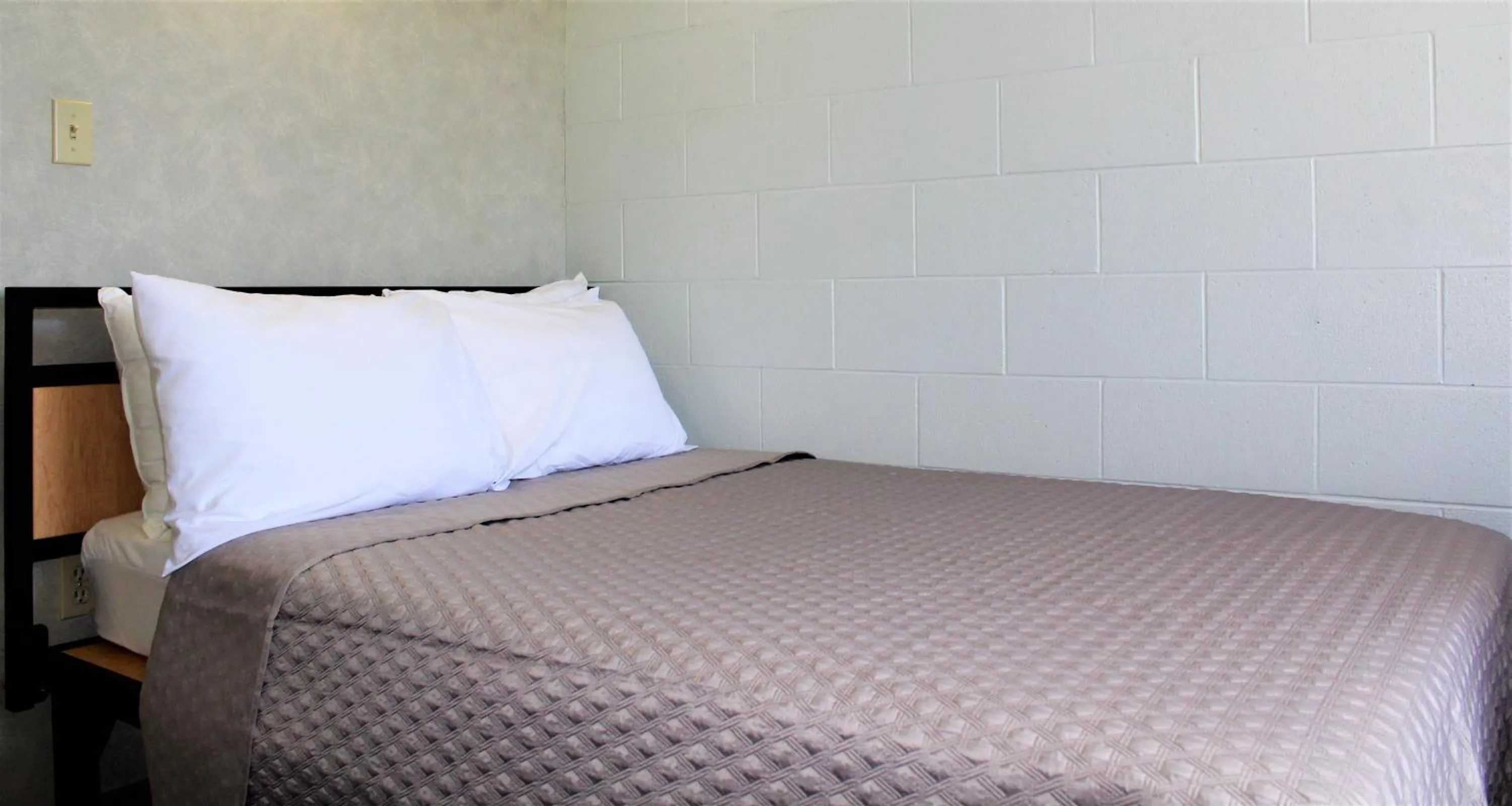 Bed in Residence & Conference Centre - Welland