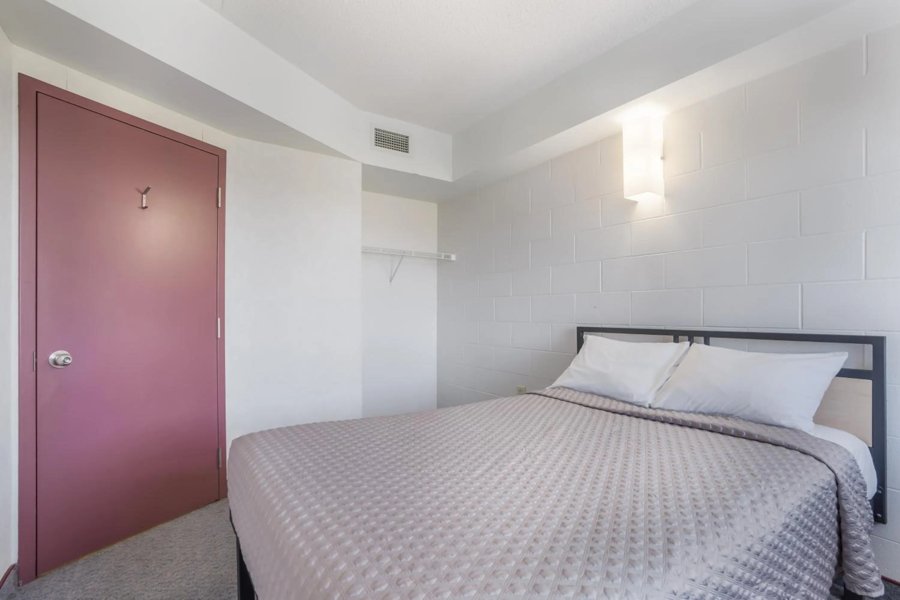 Bed in Residence & Conference Centre - Welland