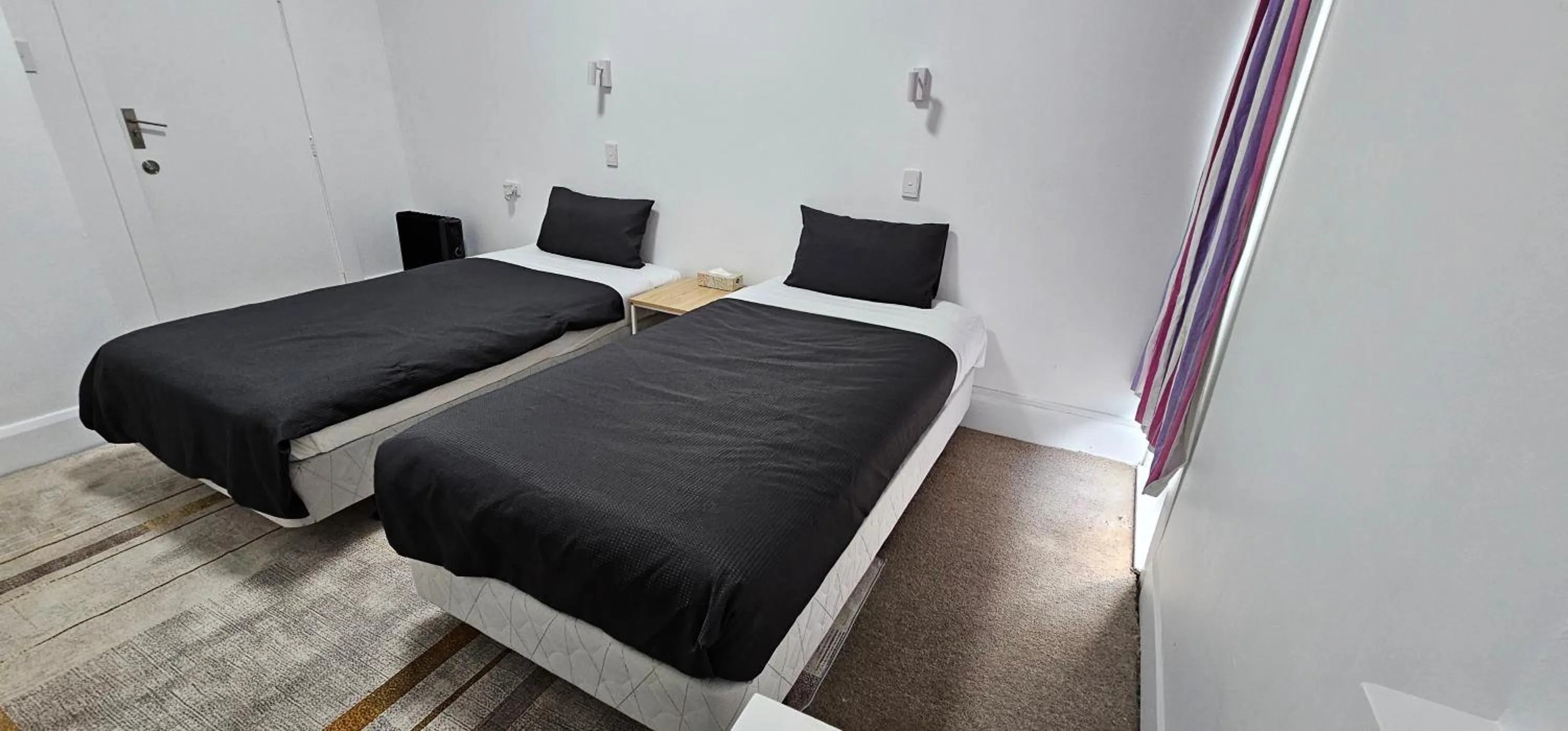 Bedroom, Bed in Kiwi As Guest House