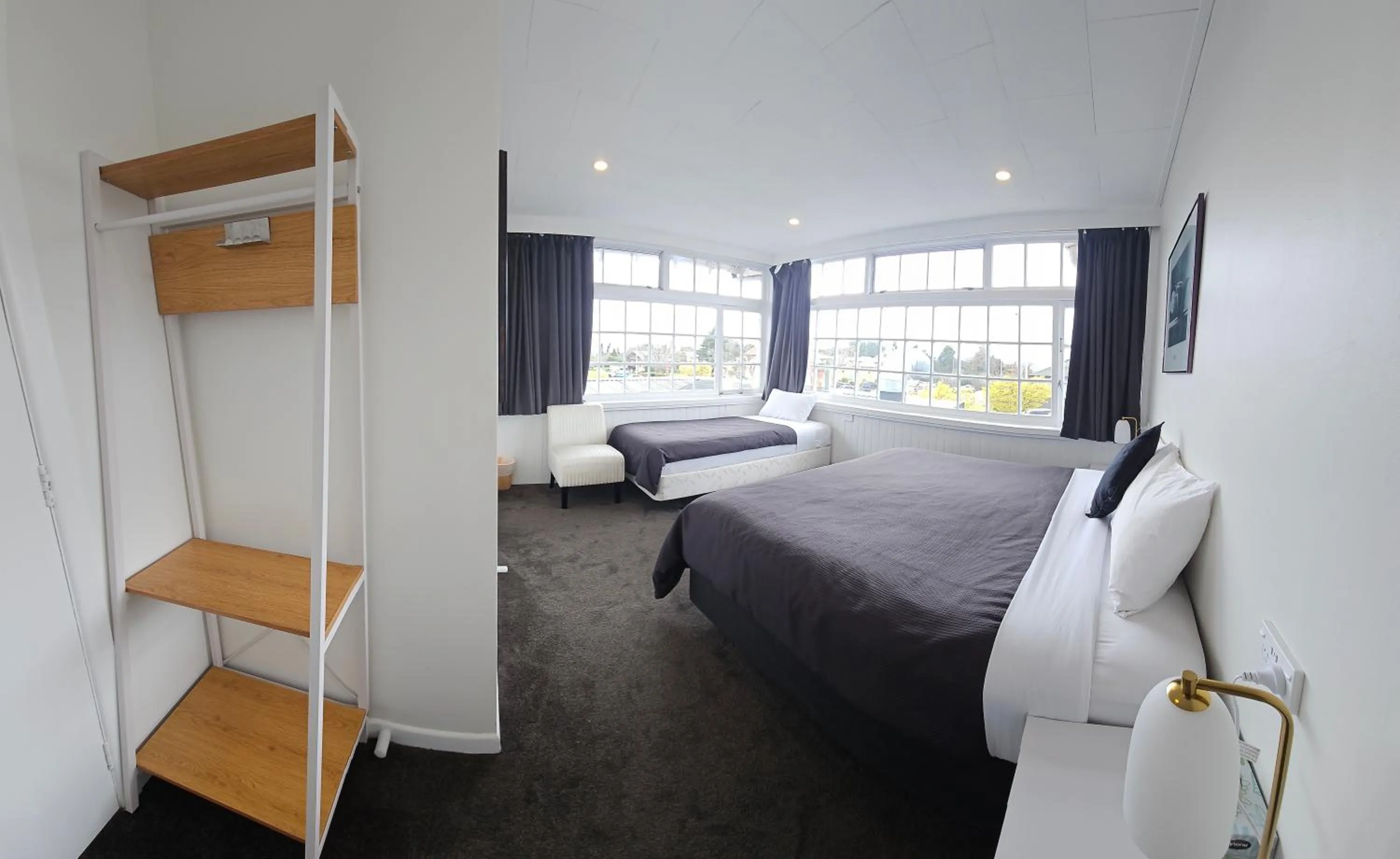 Bedroom, Bed in Kiwi As Guest House