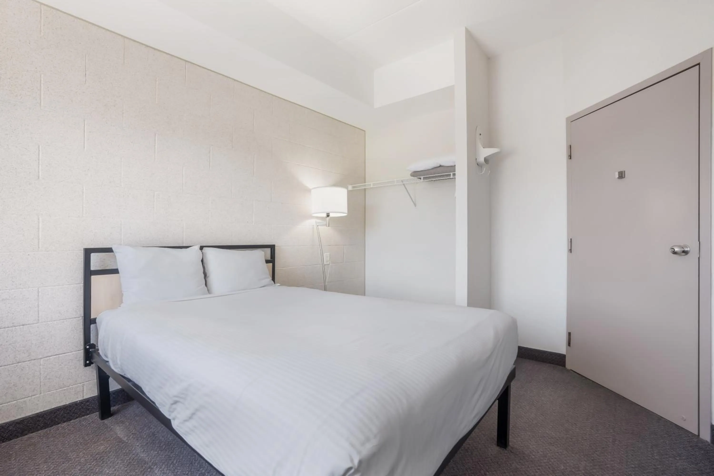 Bedroom, Bed in Residence & Conference Centre - Niagara-on-the-Lake