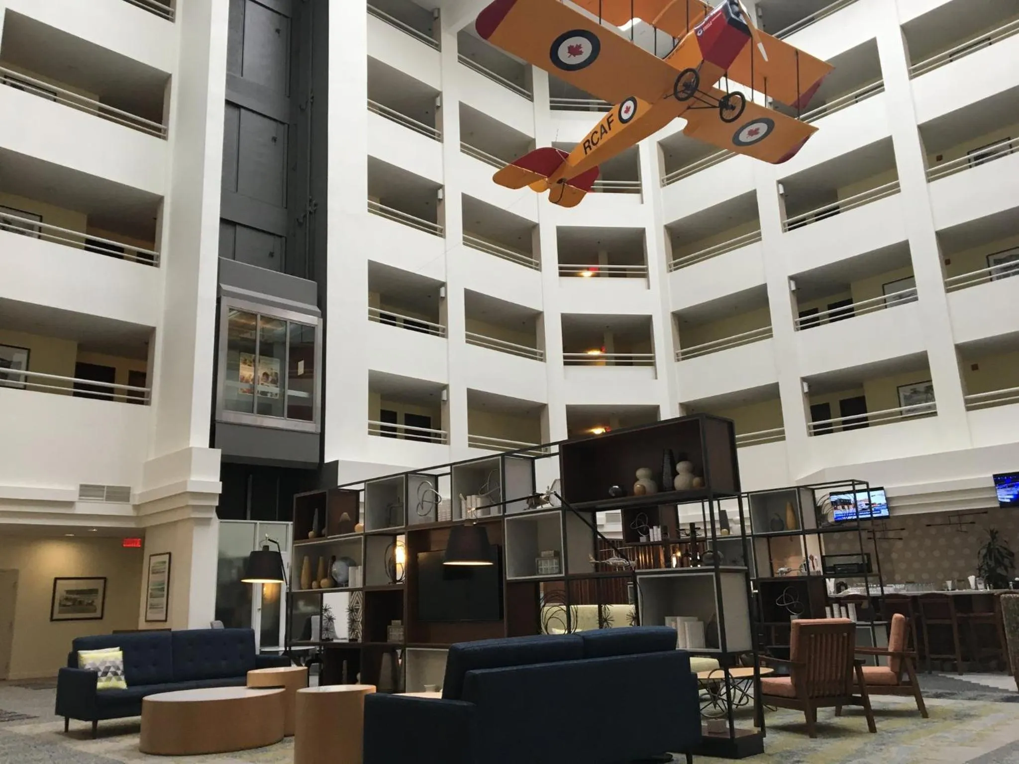 Property building in Holiday Inn Montreal Longueuil by IHG