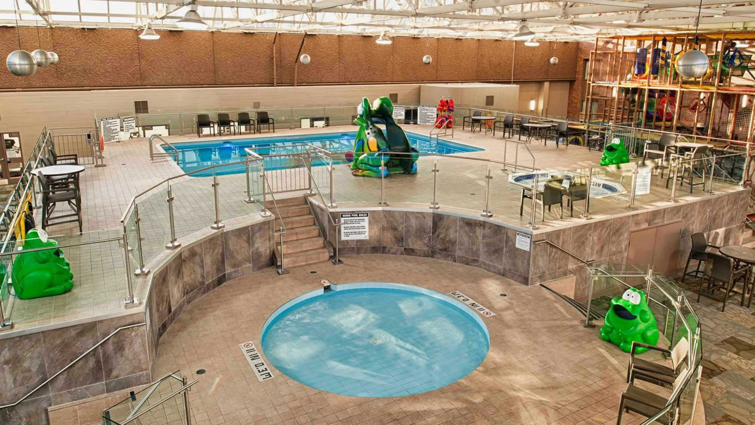 Swimming pool in Holiday Inn Winnipeg - Airport West, an IHG Hotel