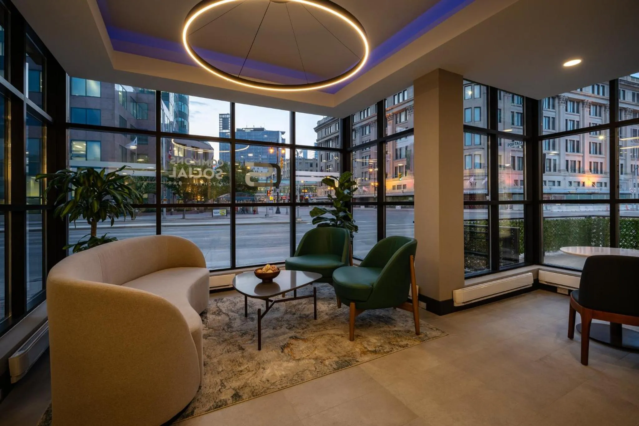 Restaurant/places to eat in Holiday Inn & Suites Winnipeg Downtown by IHG