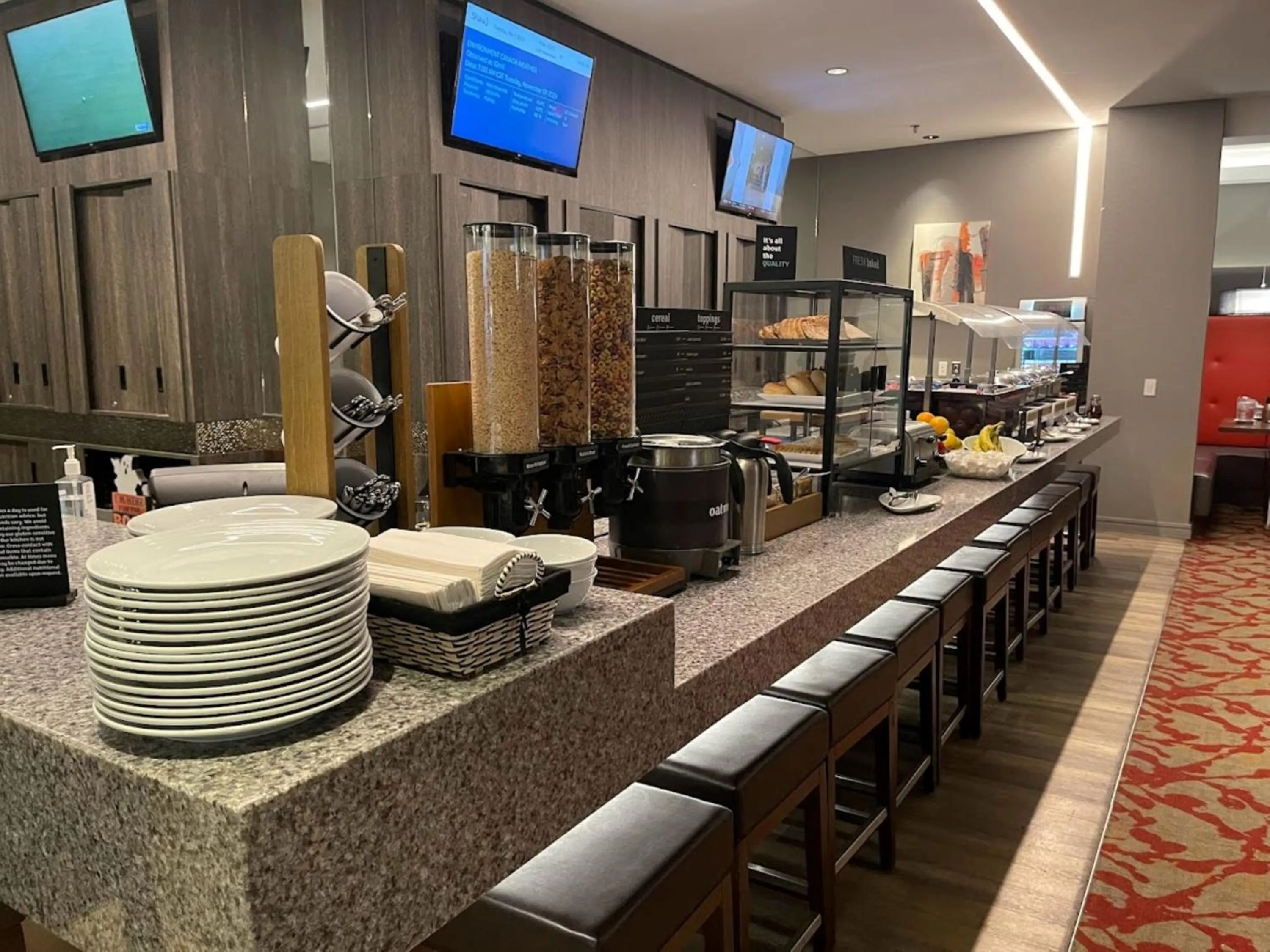 Breakfast in Holiday Inn Winnipeg-South by IHG