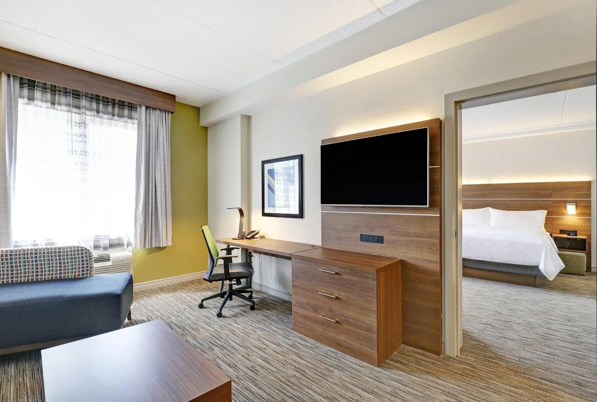 Photo of the whole room, Bed in Holiday Inn Express Whitby Oshawa by IHG