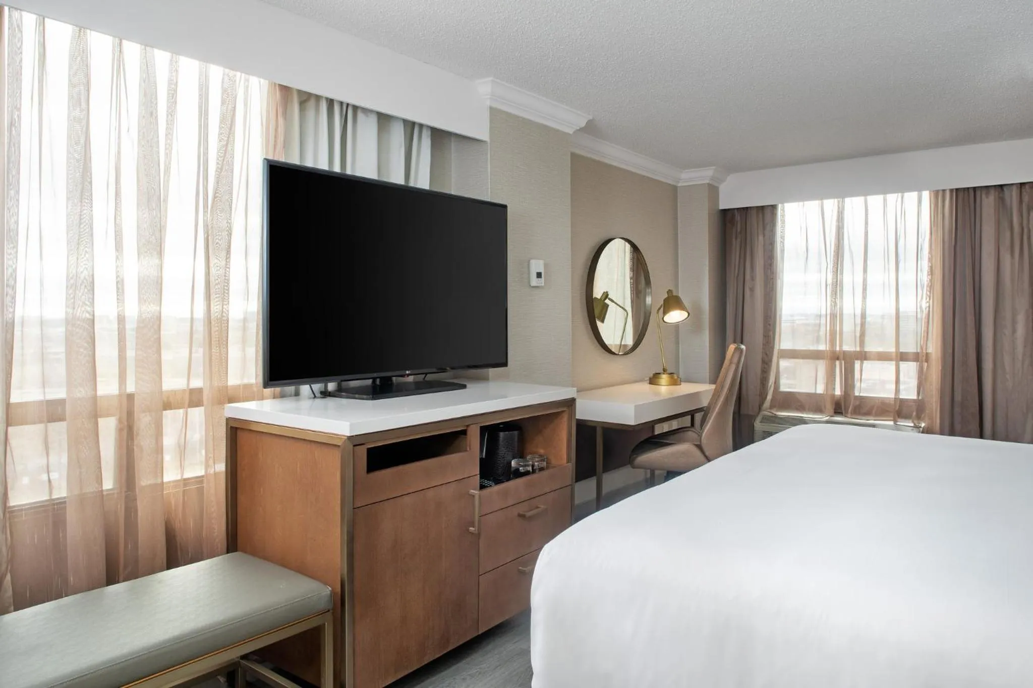 Photo of the whole room, Bed in Crowne Plaza Toronto Airport by IHG