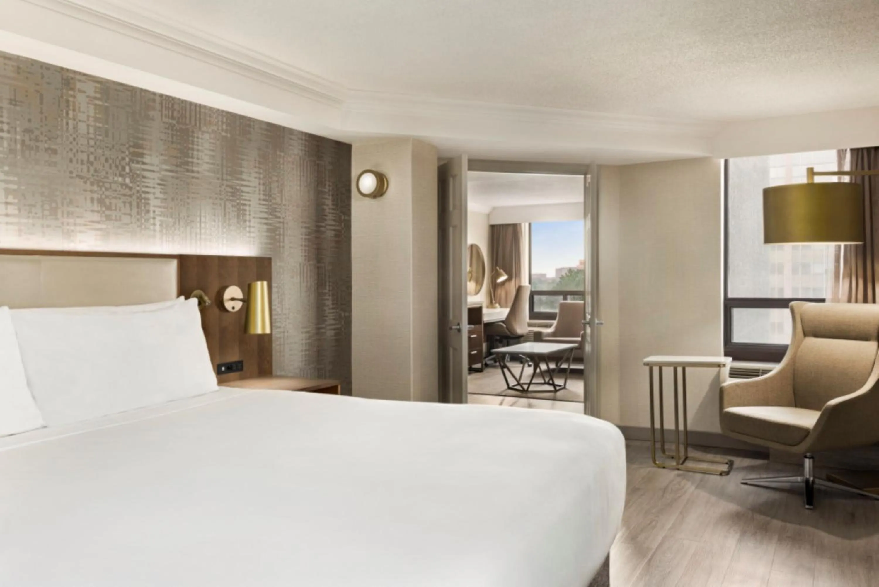 Photo of the whole room, Bed in Crowne Plaza Toronto Airport by IHG