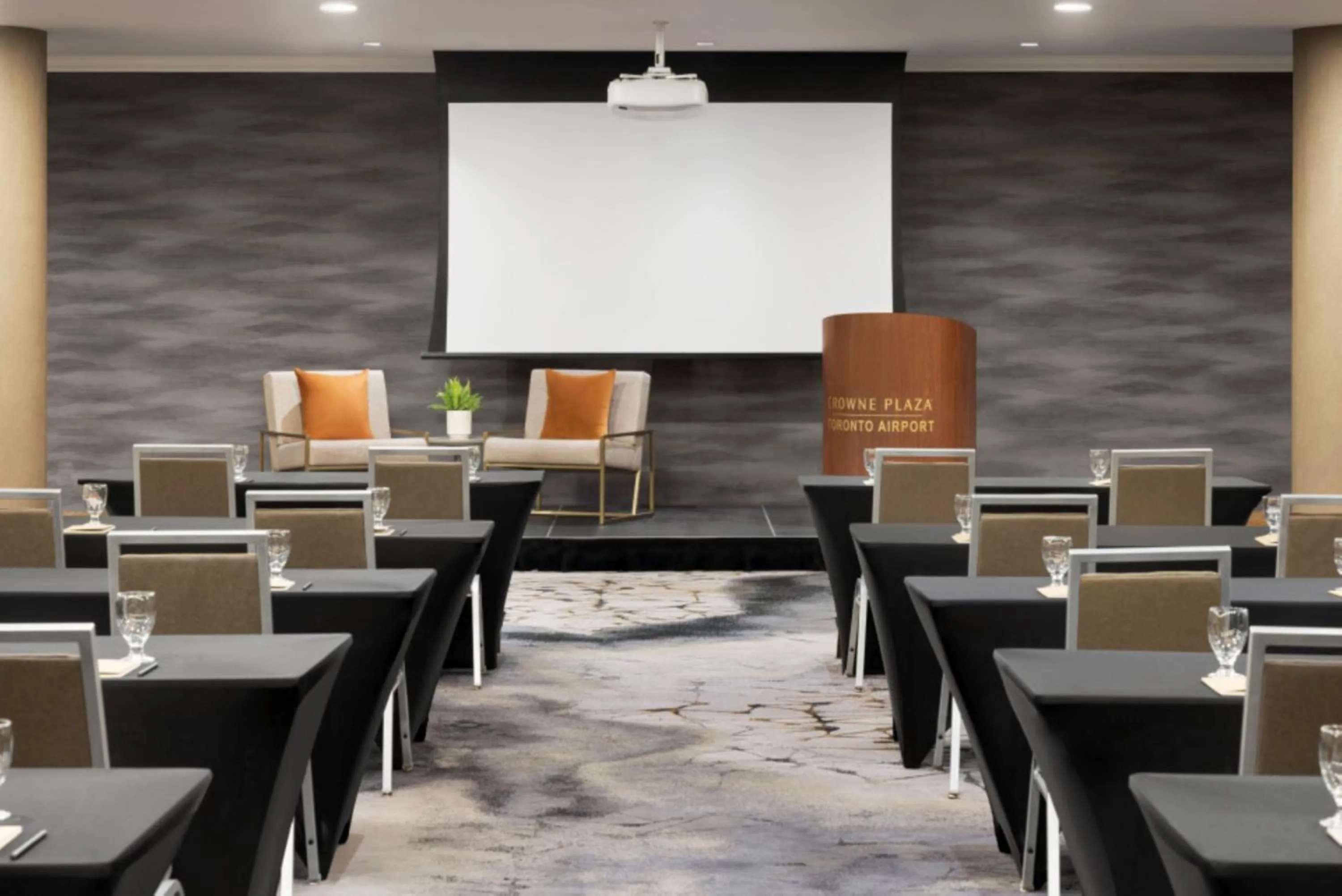 Meeting/conference room in Crowne Plaza Toronto Airport by IHG
