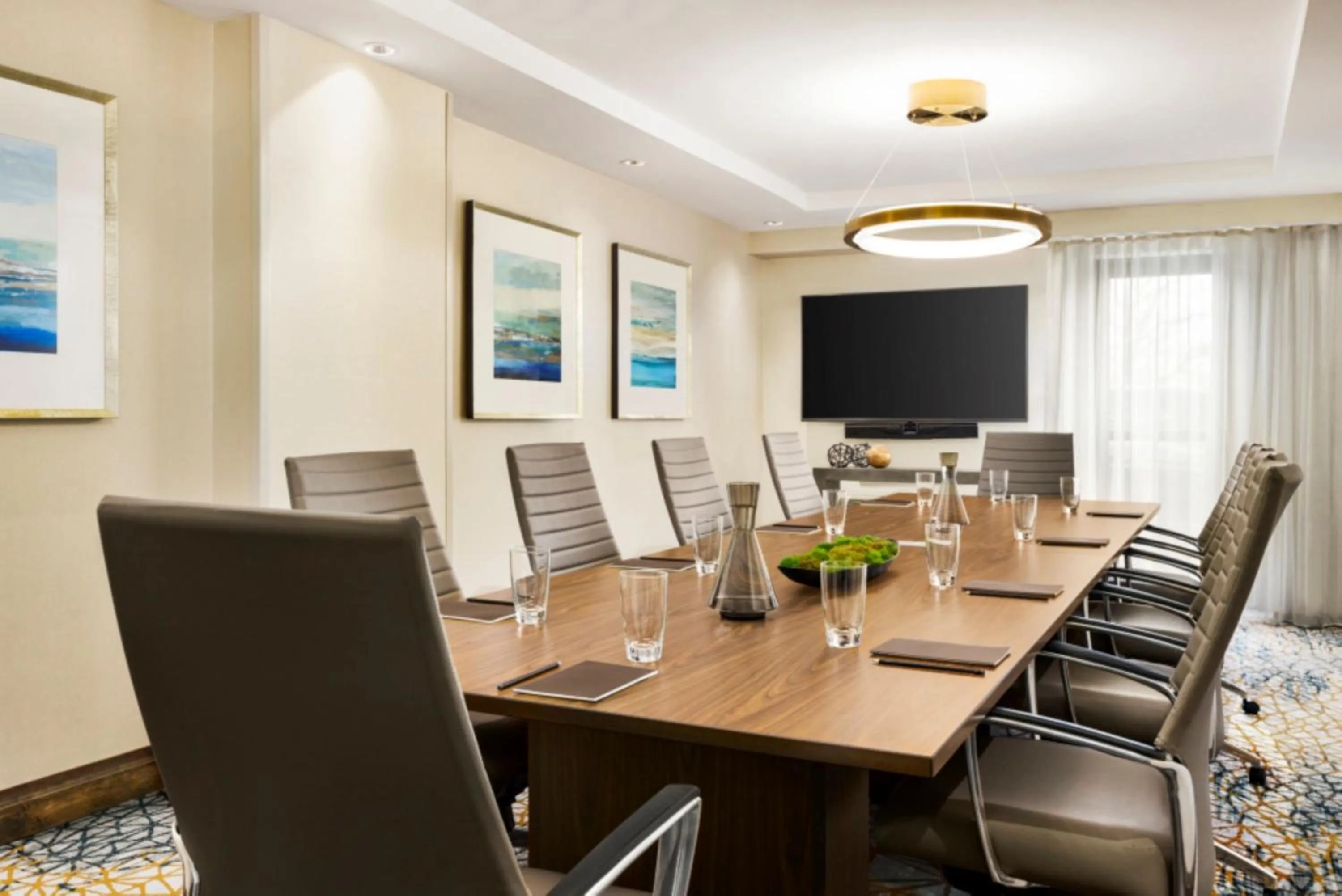 Meeting/conference room in Crowne Plaza Toronto Airport by IHG