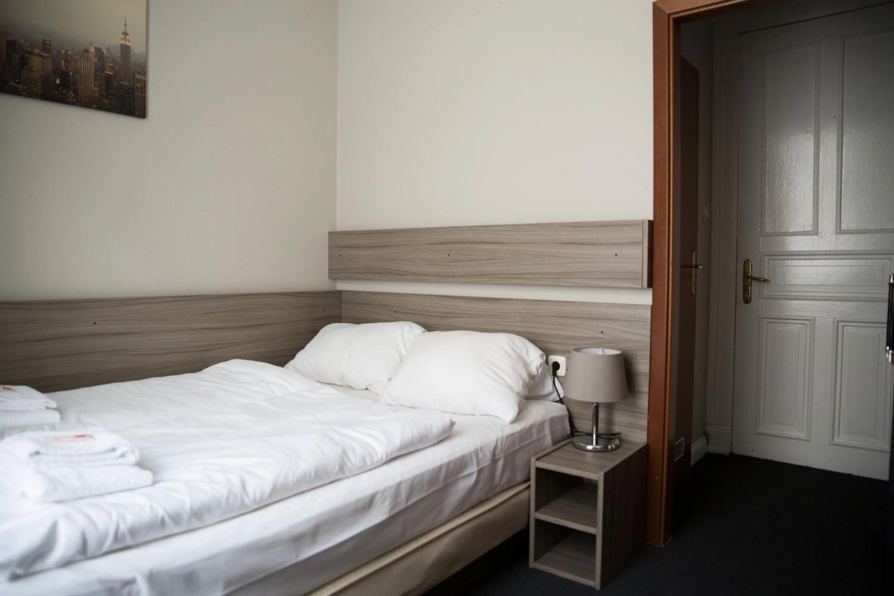 Bed in City Hotel - HEEFA OHG