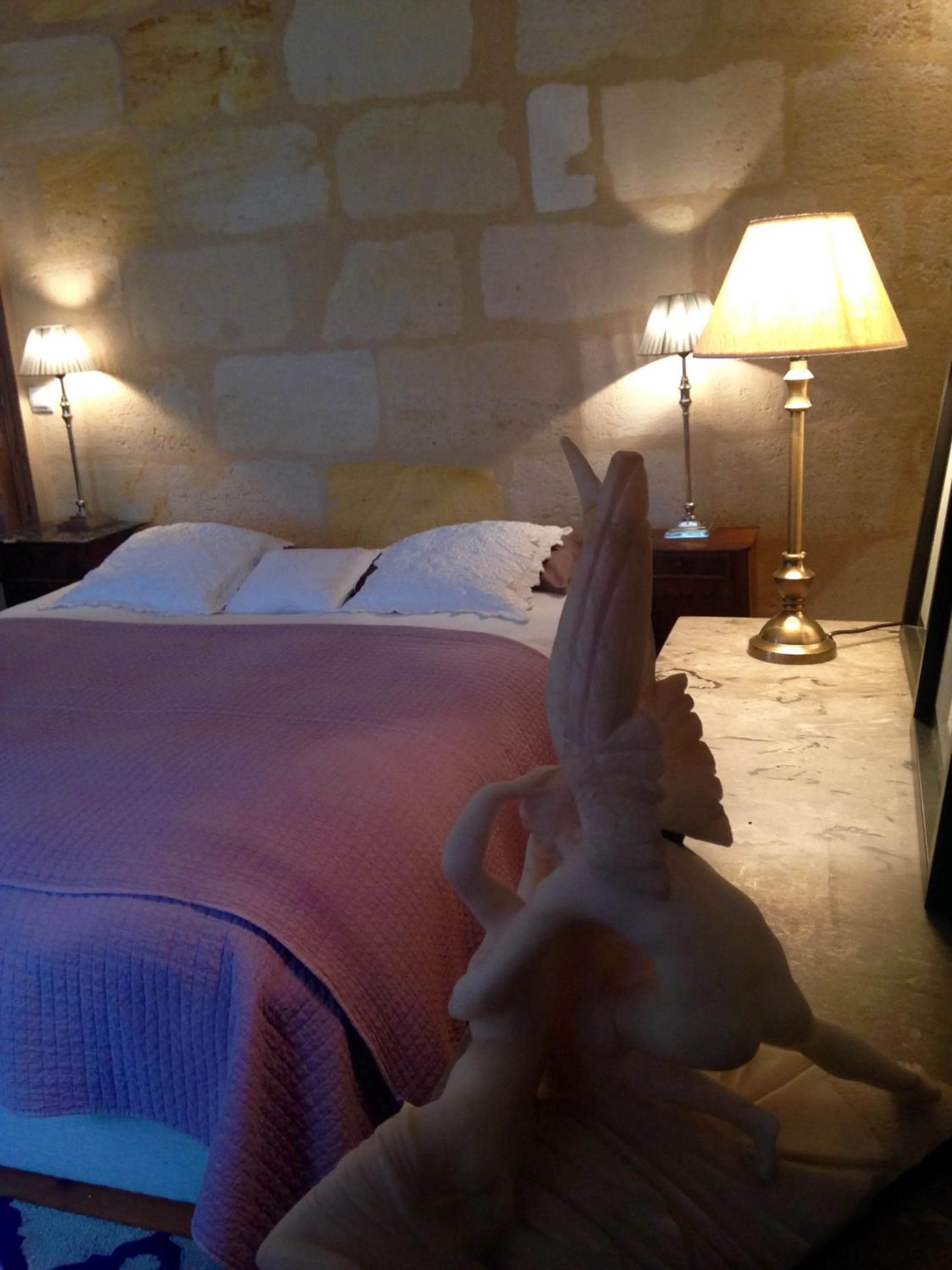 Bed in MAISON D'HÔTES "Bordeaux Wine Lodge"