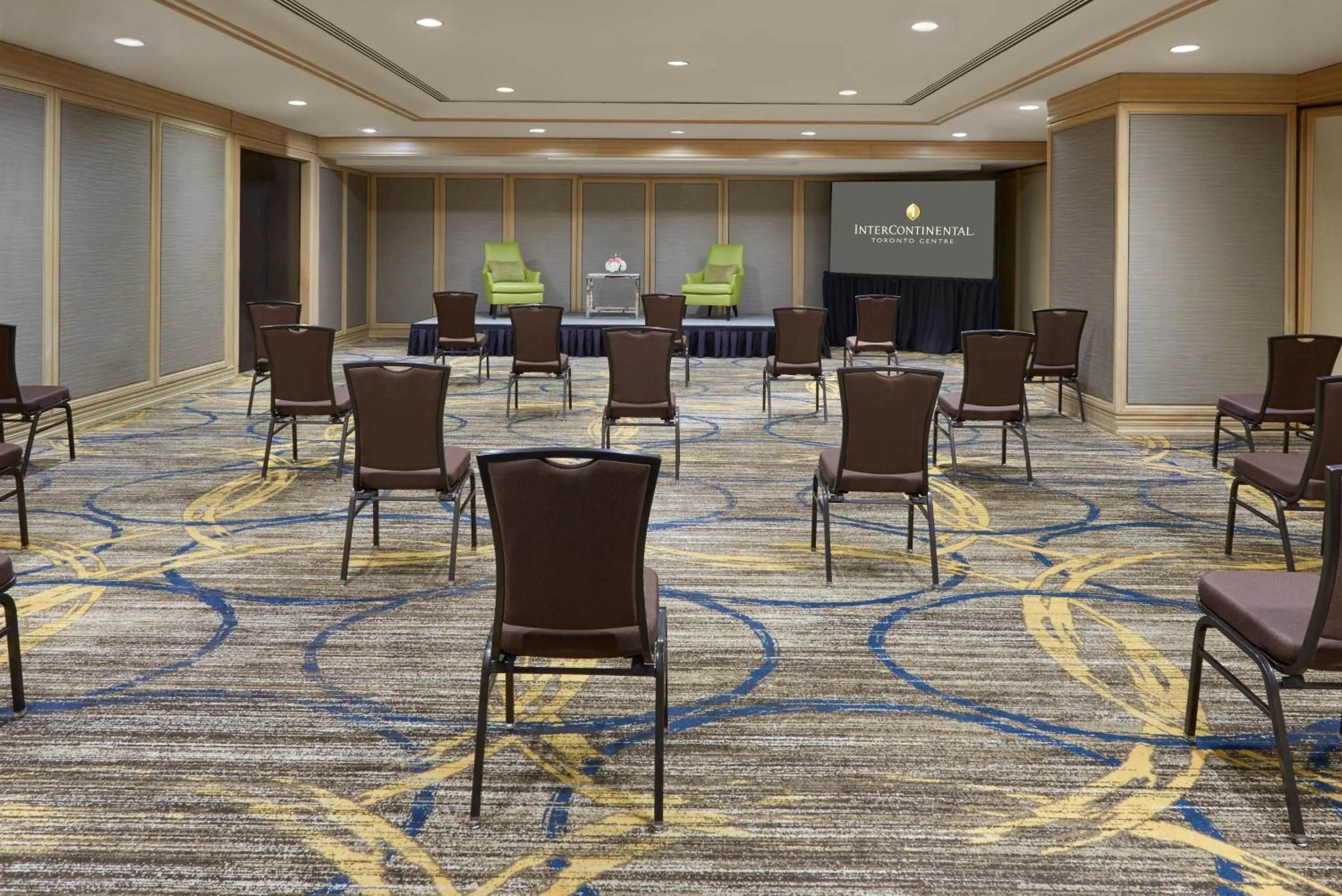Meeting/conference room in InterContinental Toronto Centre by IHG