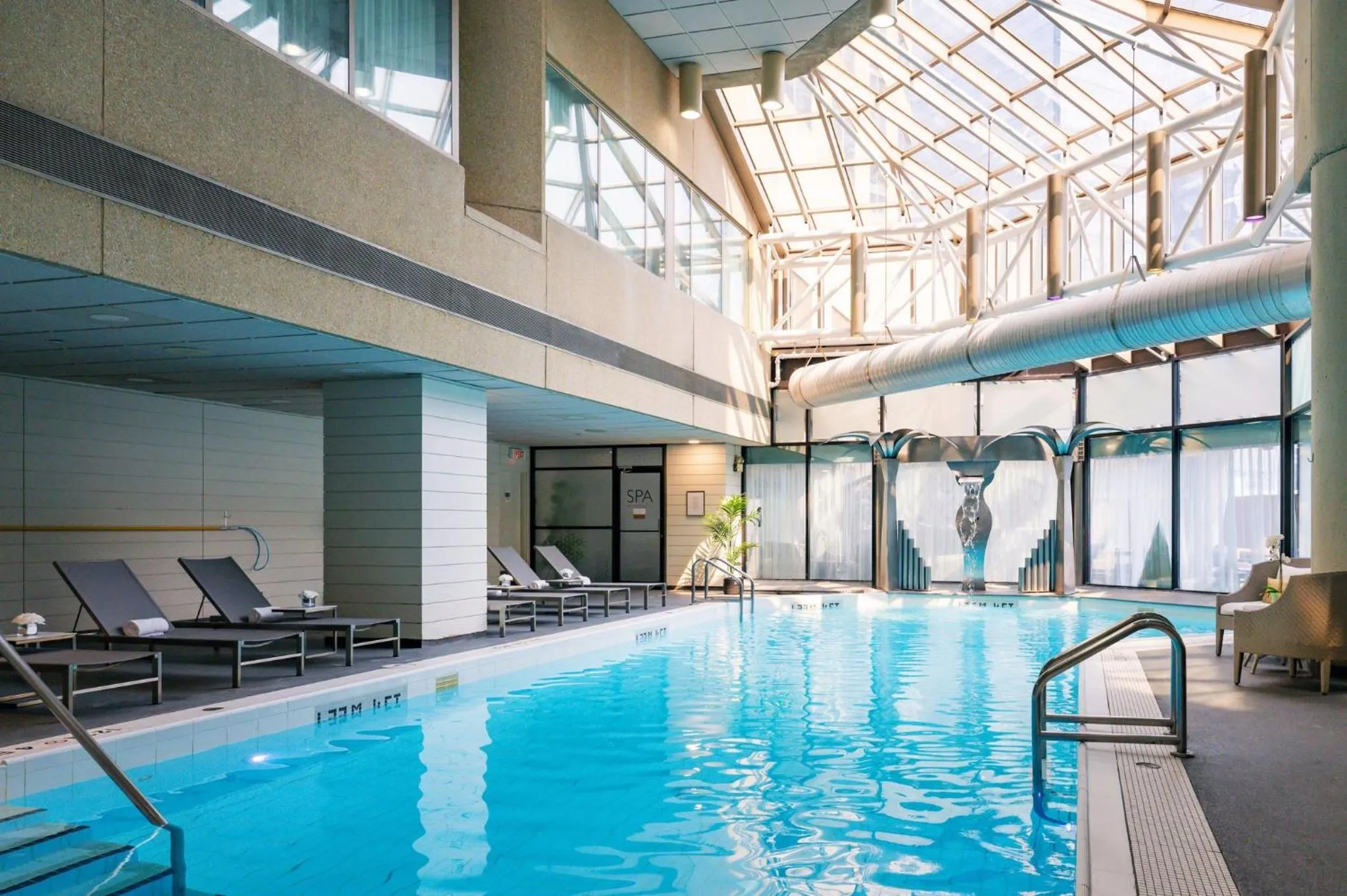 Swimming pool in InterContinental Toronto Centre by IHG