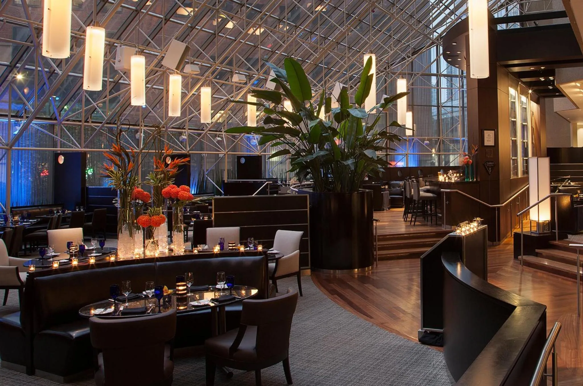 Restaurant/places to eat in InterContinental Toronto Centre by IHG