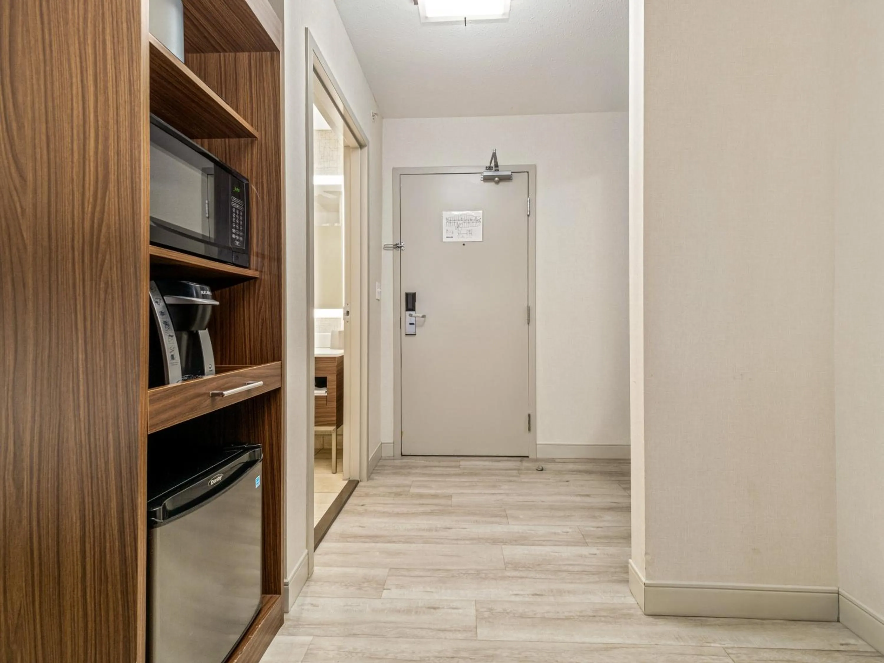 Photo of the whole room in Holiday Inn Express & Suites Medicine Hat by IHG