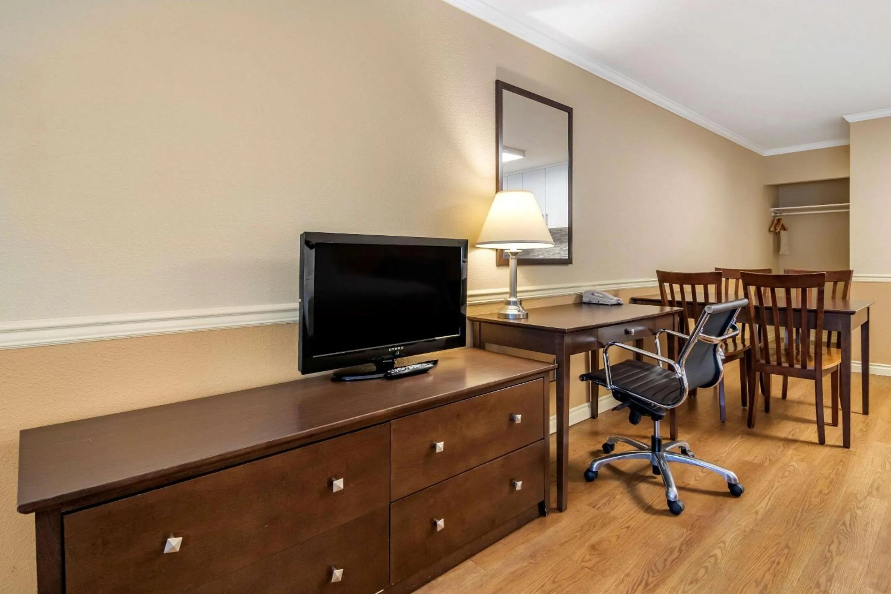 Photo of the whole room in Econo Lodge Inn & Suites