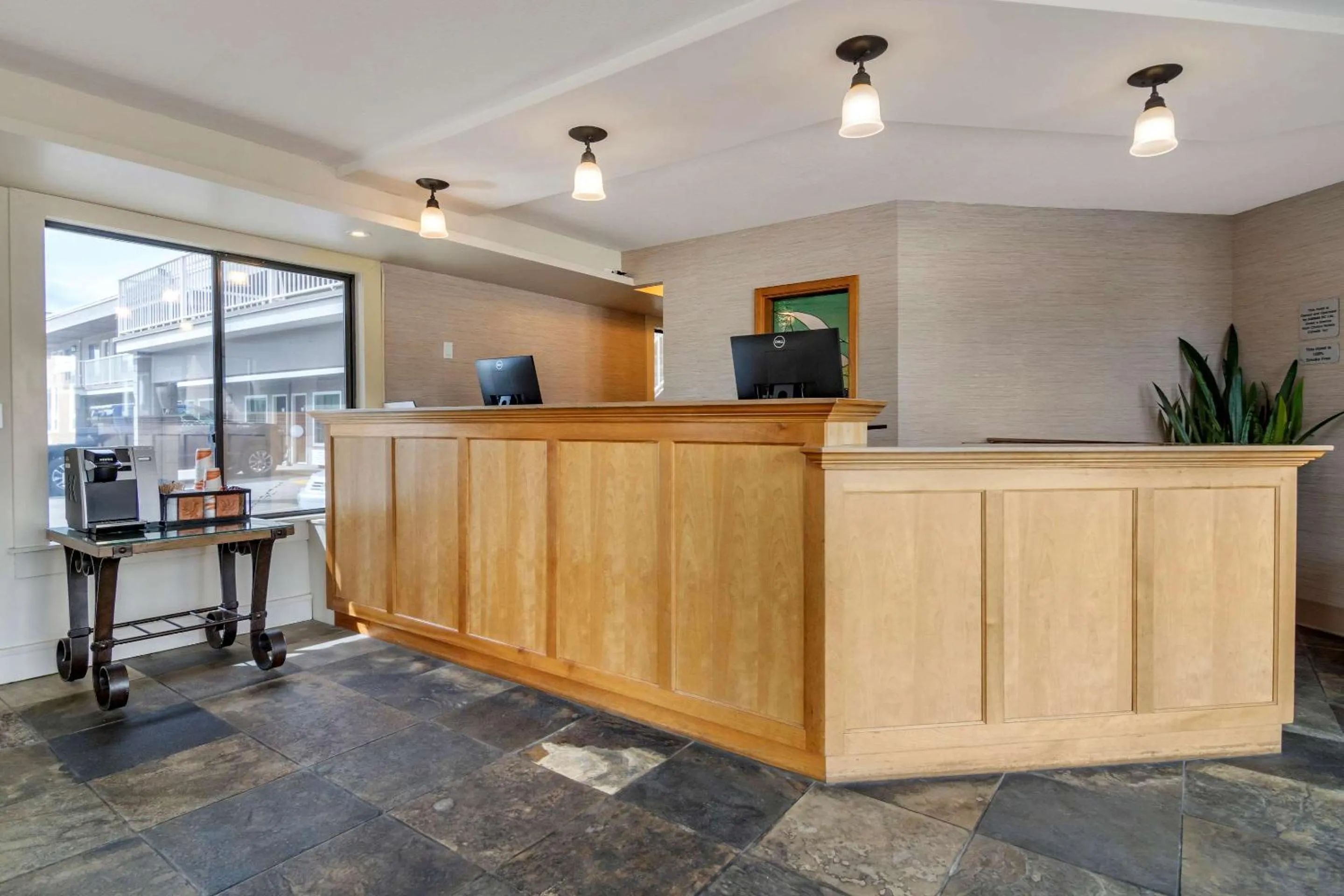 Lobby or reception in Econo Lodge Inn & Suites
