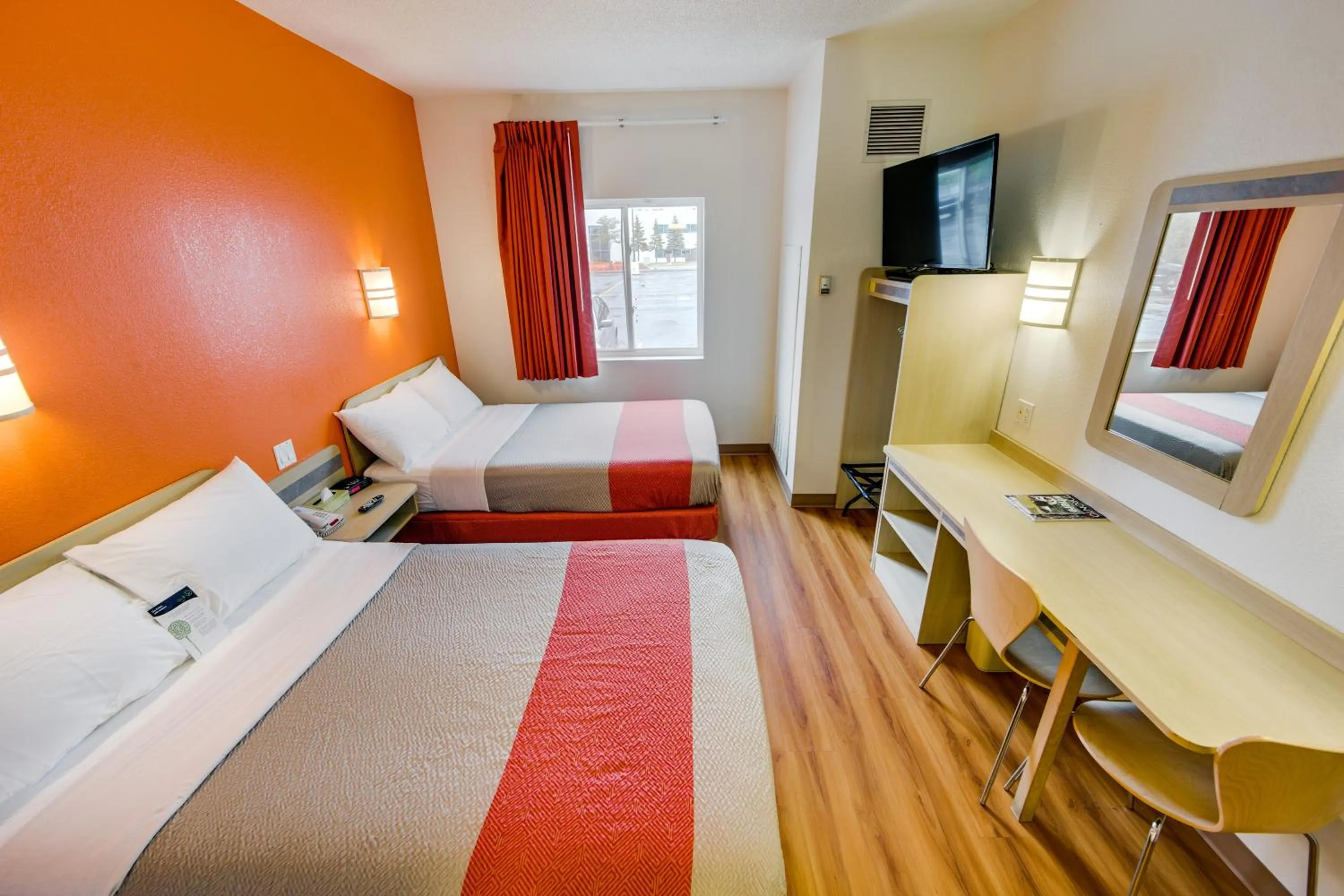 Bedroom in Motel 6-Brampton, ON - Toronto