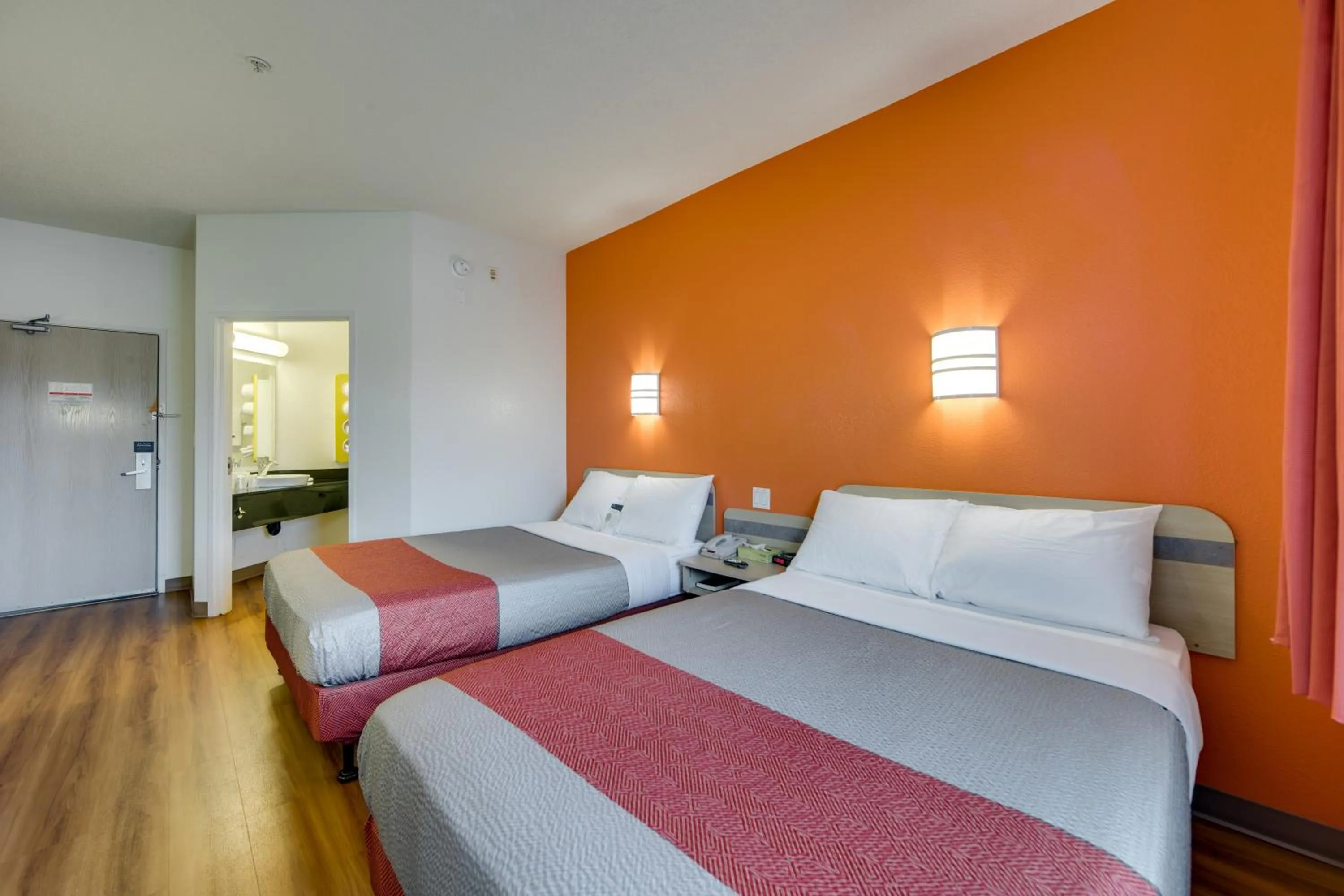 Bedroom in Motel 6-Brampton, ON - Toronto