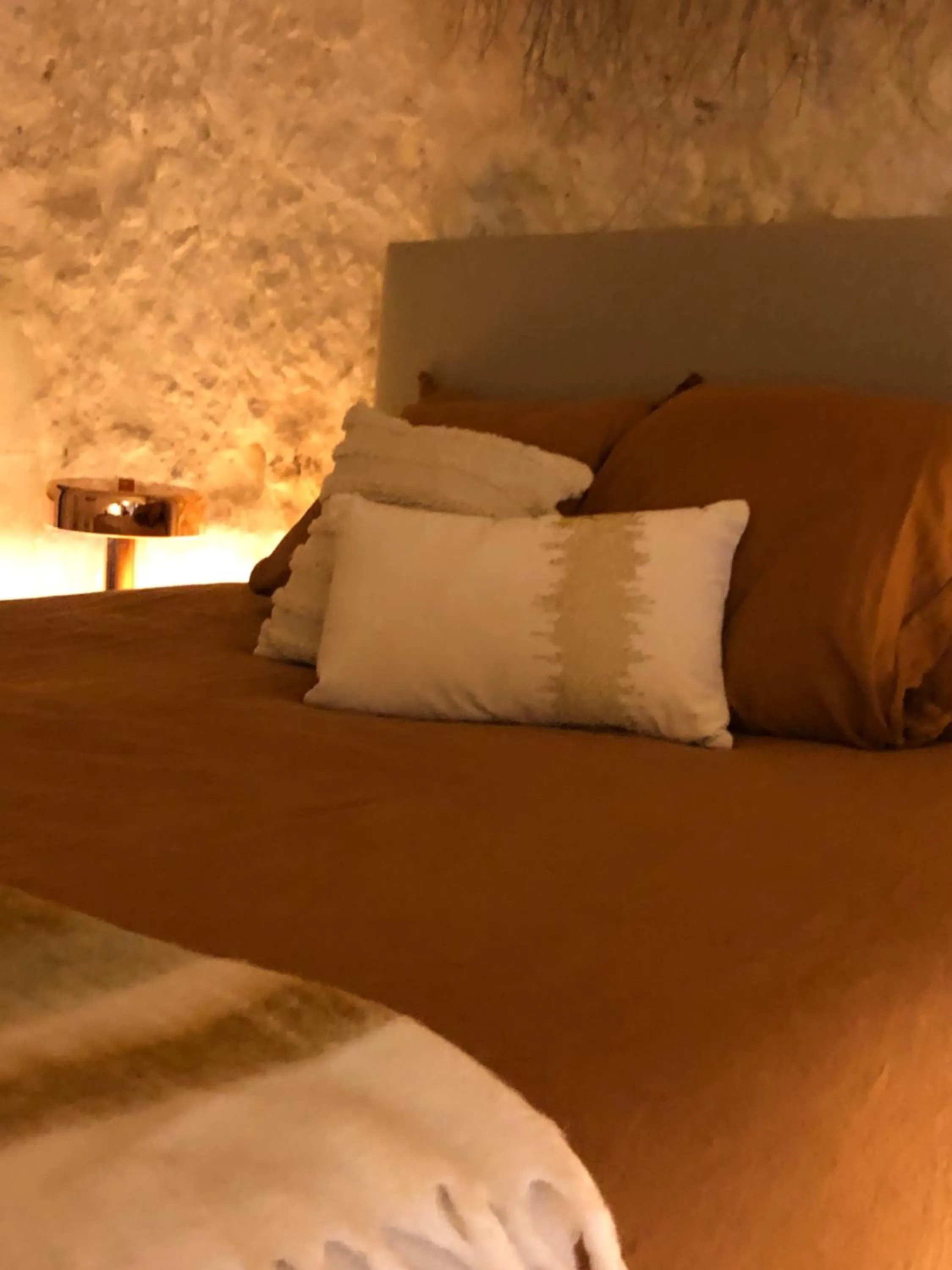 Les Troglos de la Tufolière