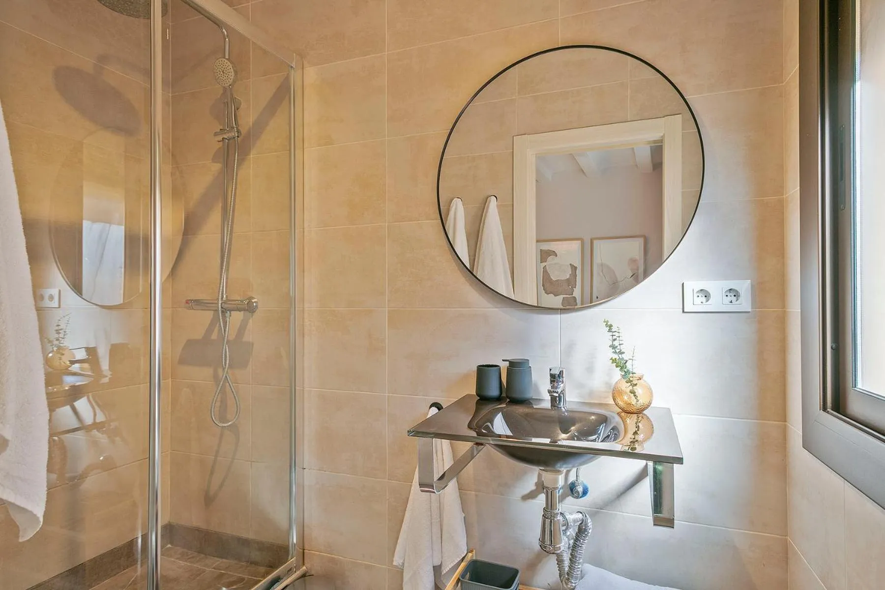 Shower in Citytrip Palau de la Música