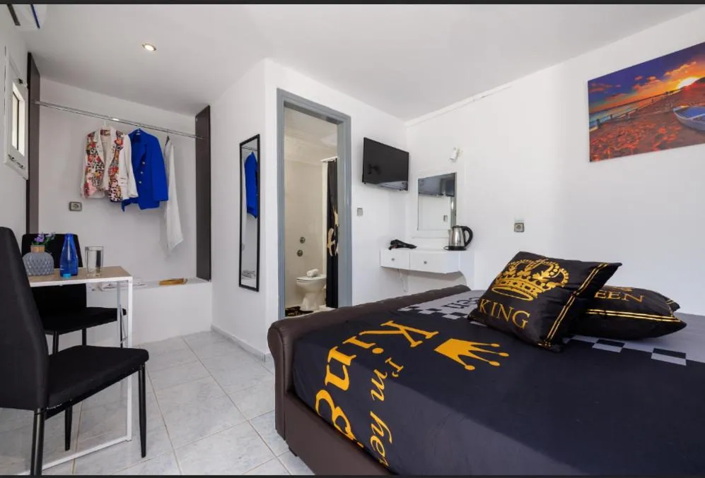 Bed in Kings Hersonissos Hotel