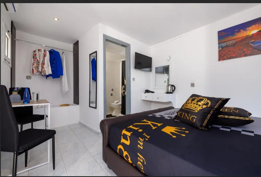 Bed in Kings Hersonissos Hotel