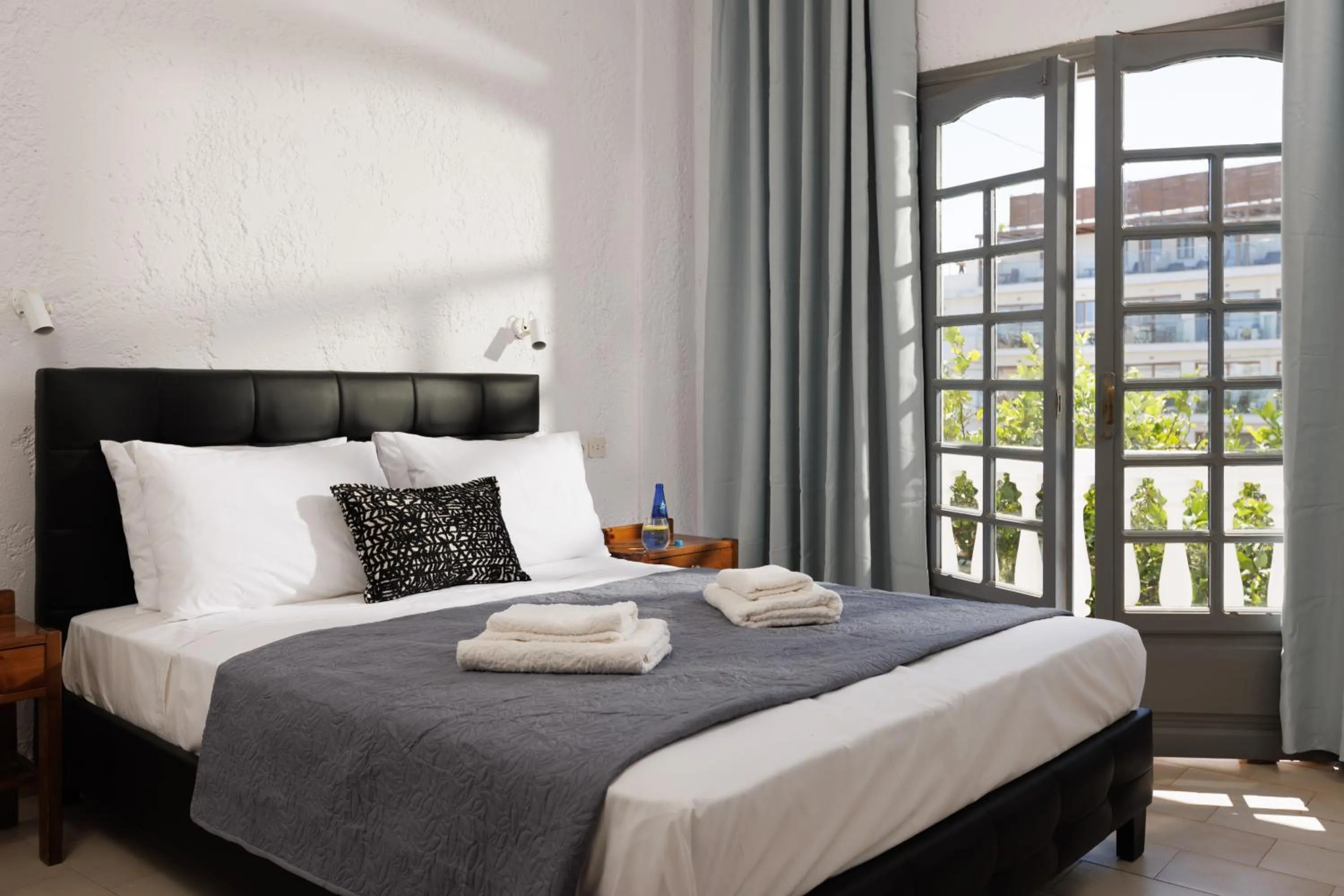 View (from property/room), Bed in Kings Hersonissos Hotel