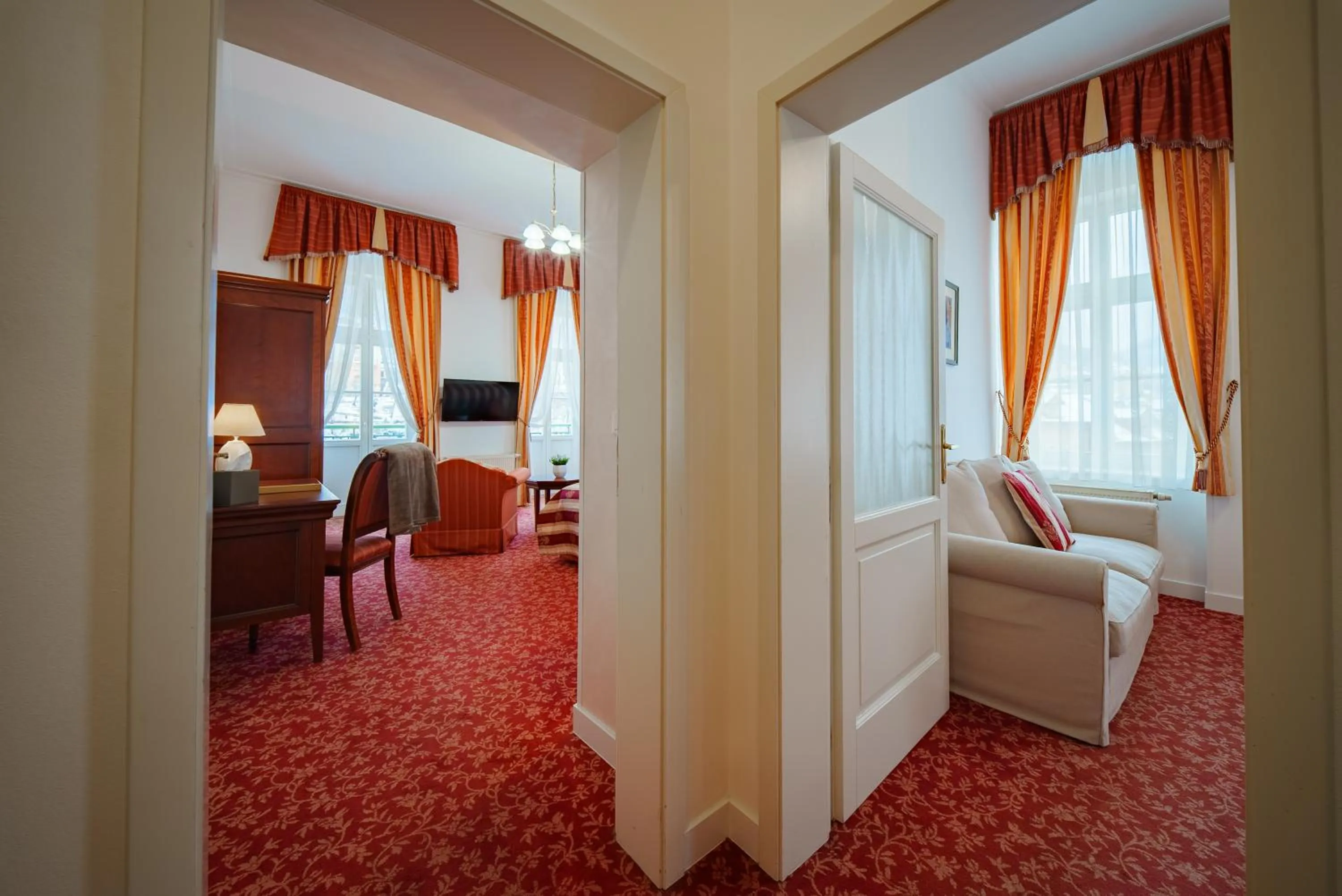 Bed in Hotel Ontario