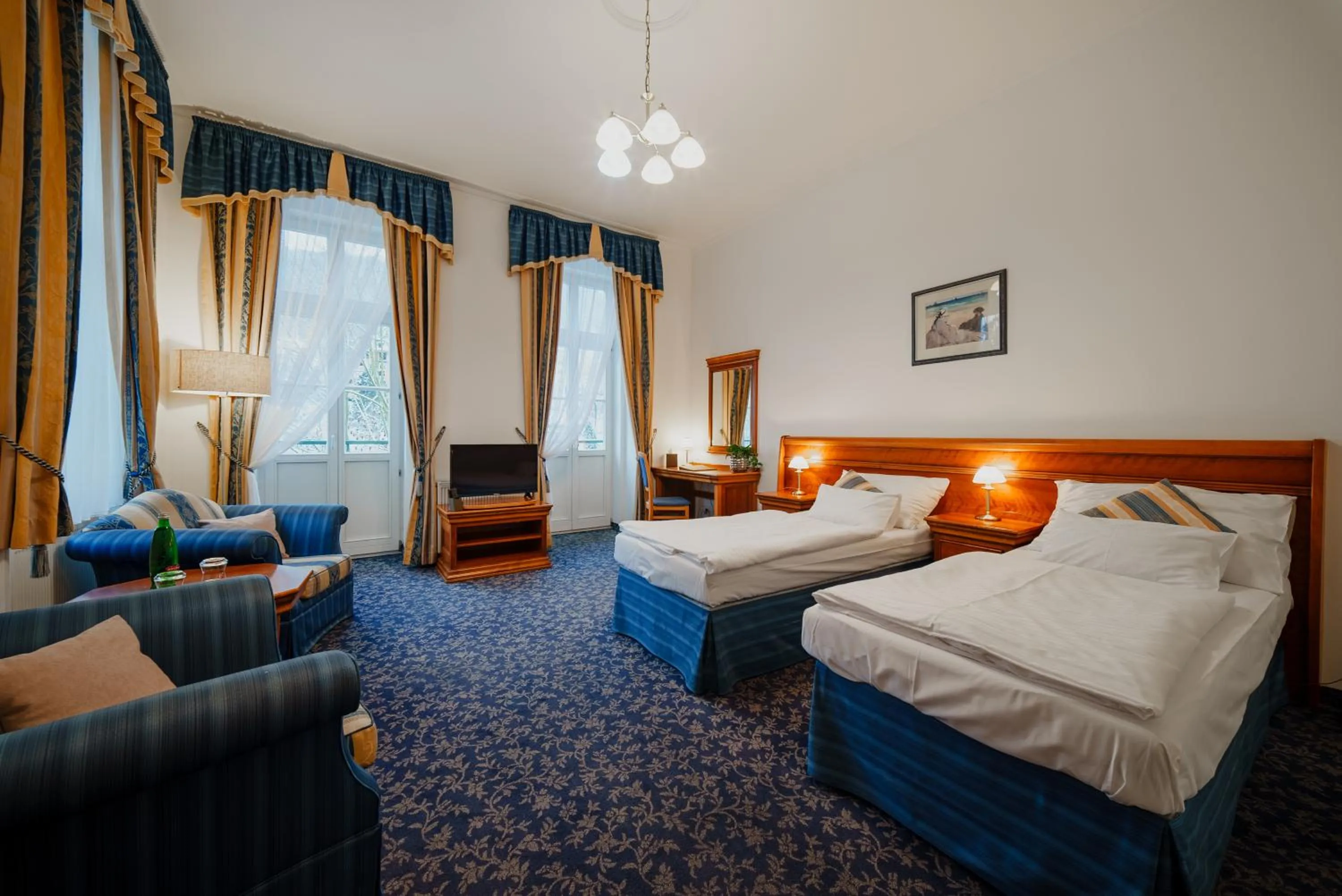 Bed in Hotel Ontario