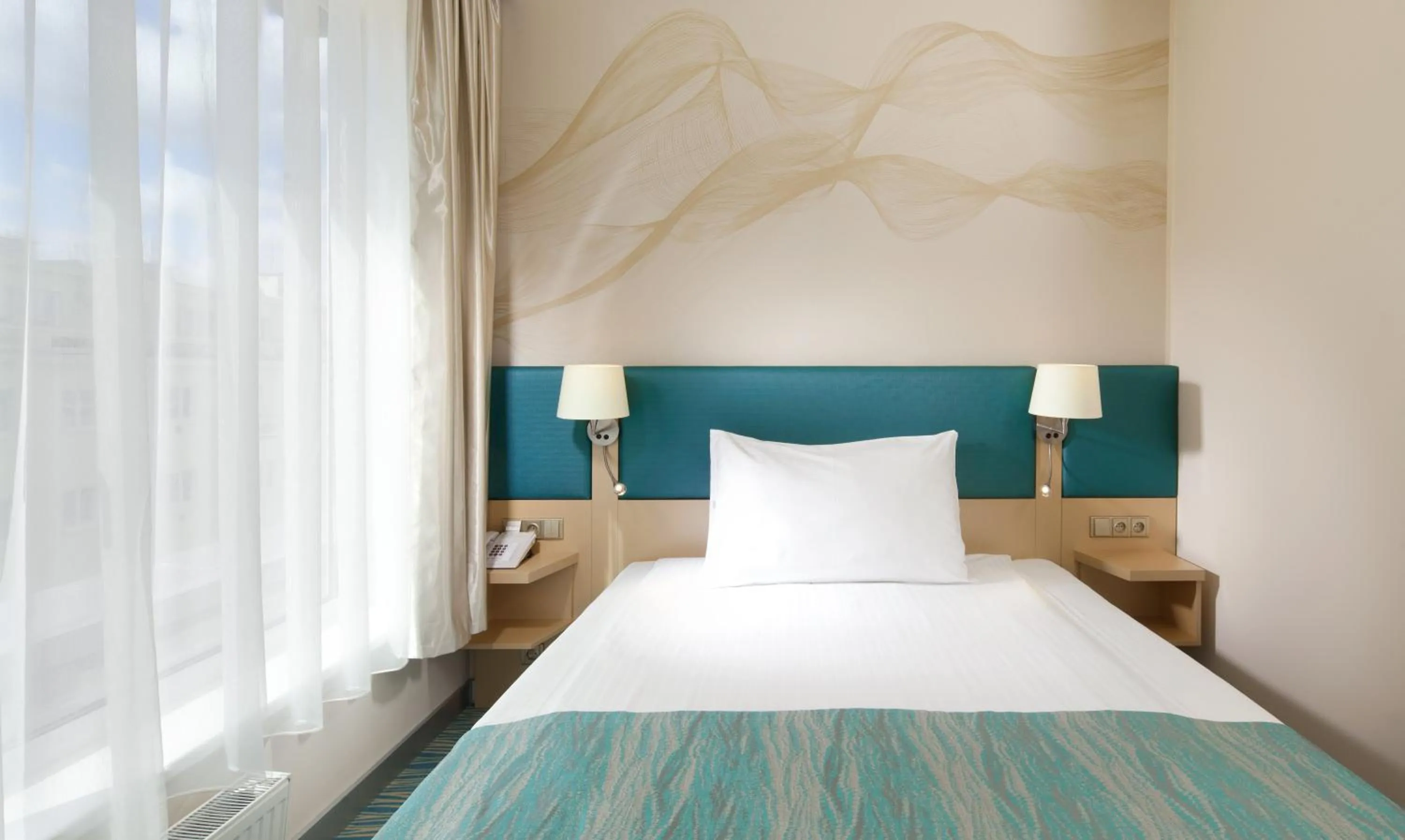 Photo of the whole room, Bed in Holiday Inn Prague by IHG