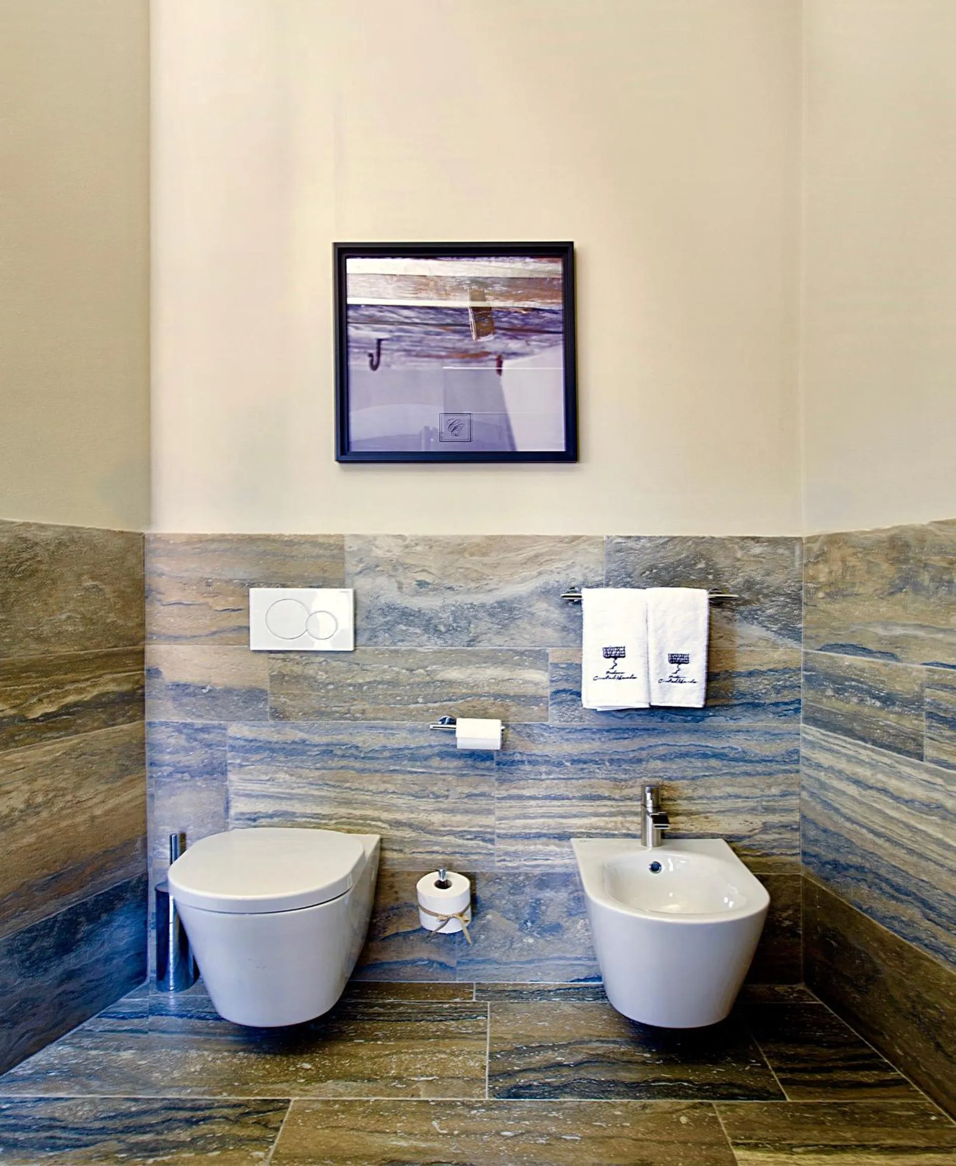 Toilet in Podere Castel Merlo Resort