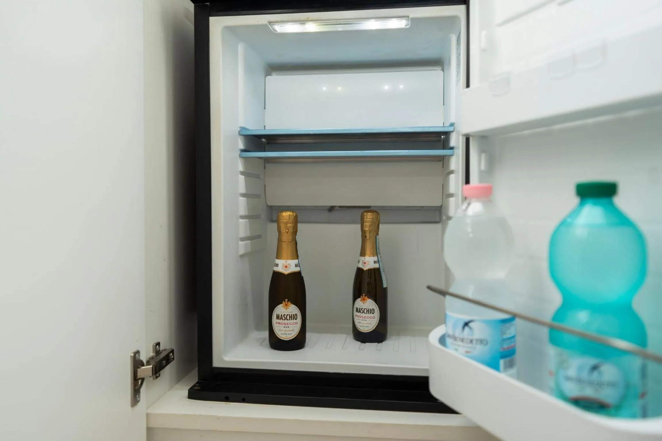 Food and drinks in Scipioni Best Rooms