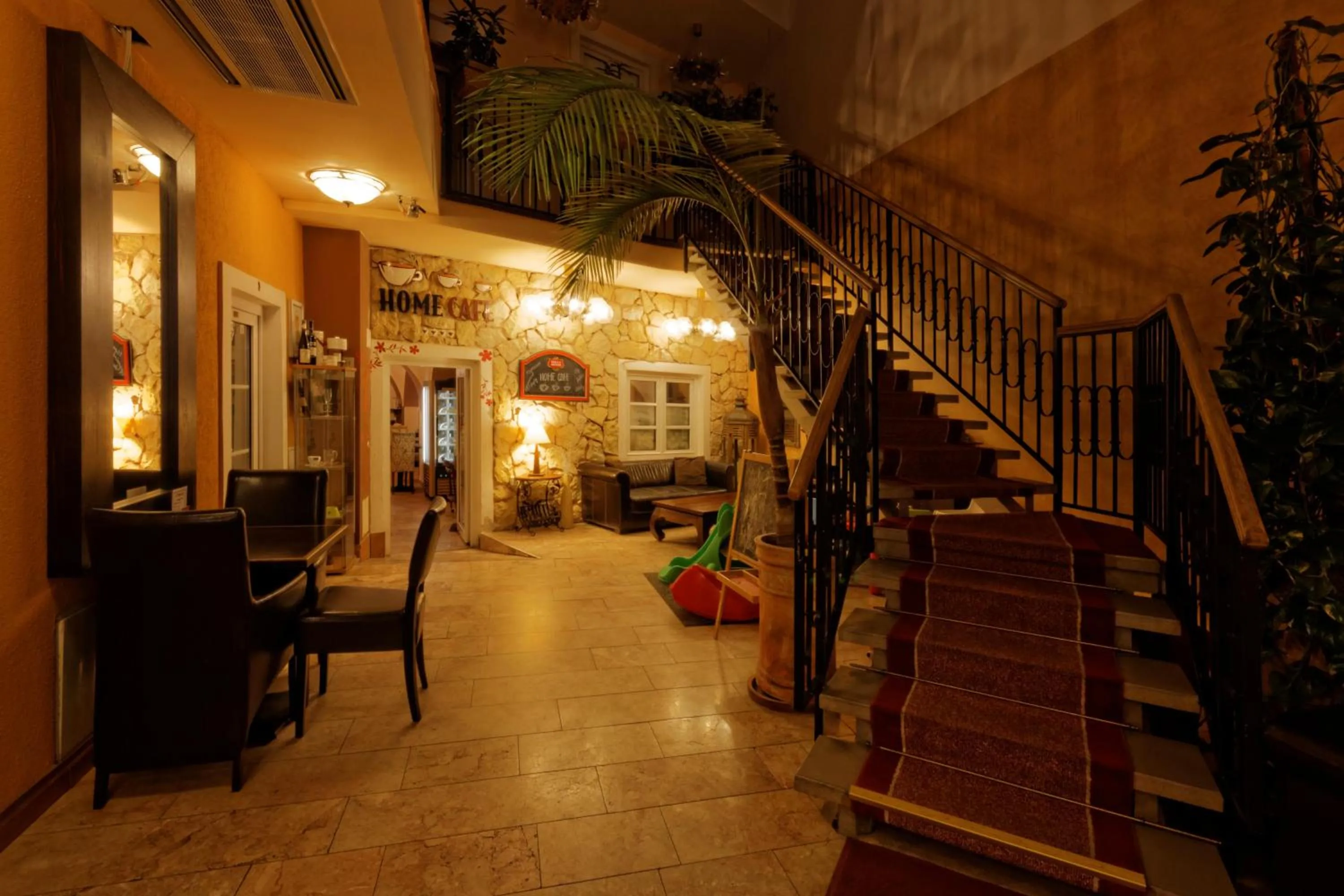 Lobby or reception in Enjoy Inn