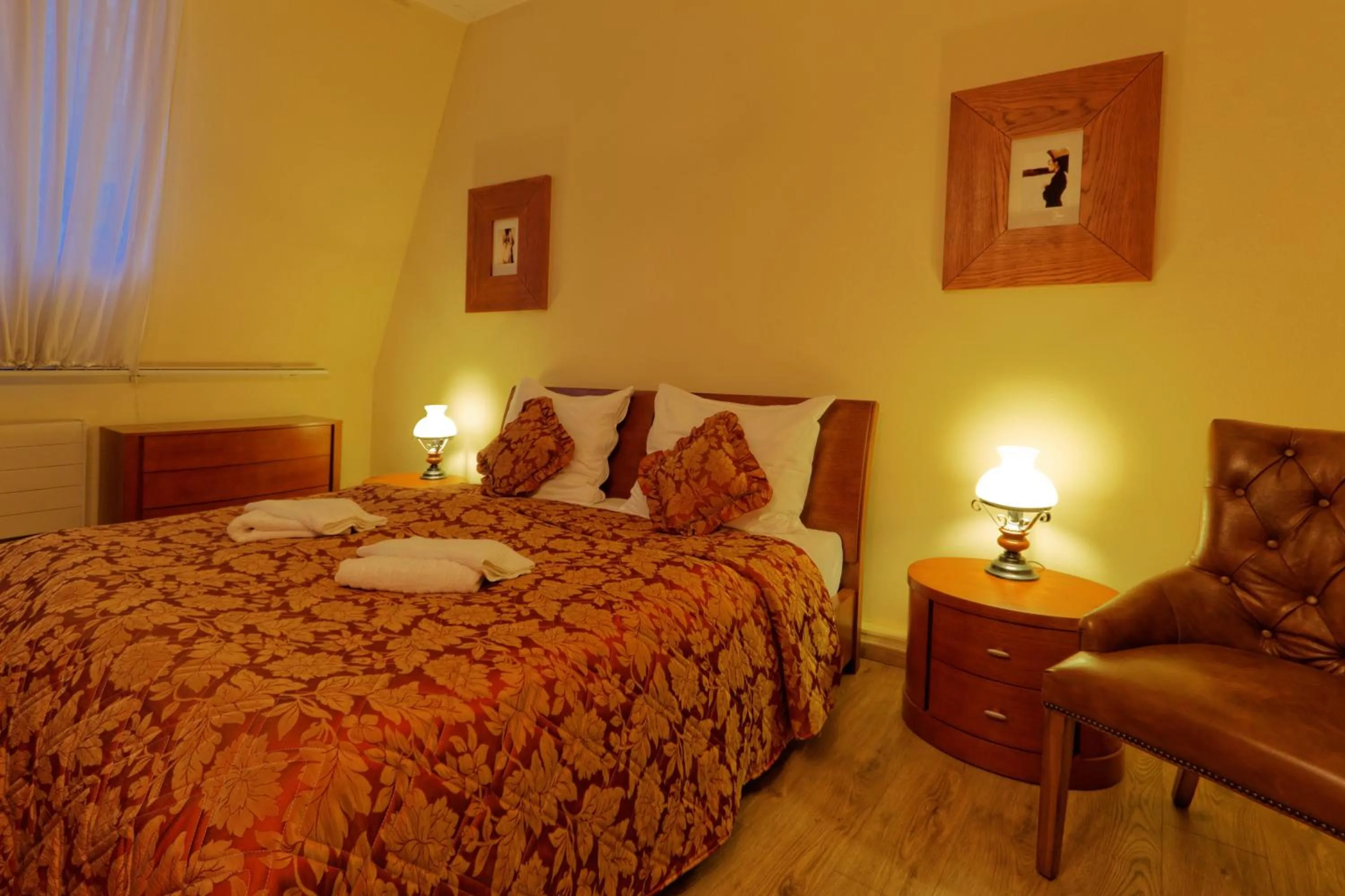 Decorative detail, Bed in Enjoy Inn