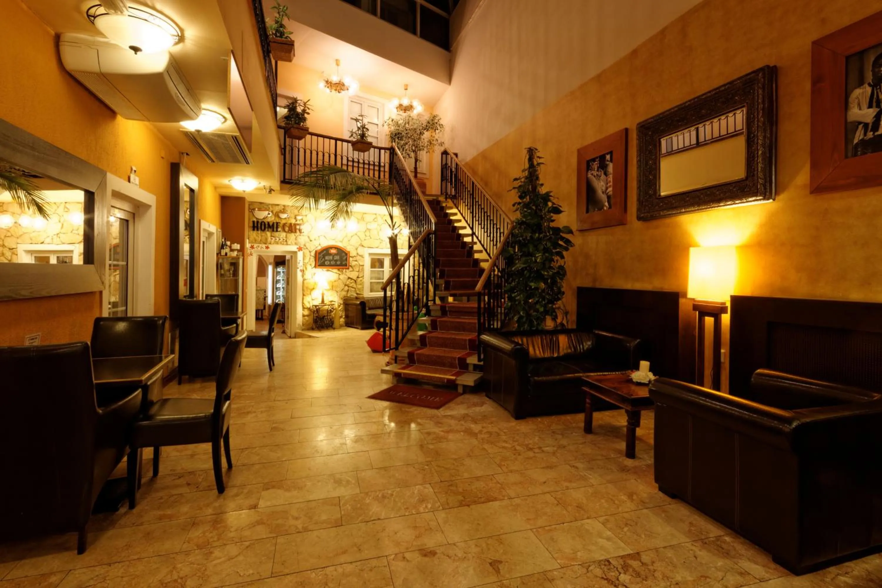 Lobby or reception in Enjoy Inn