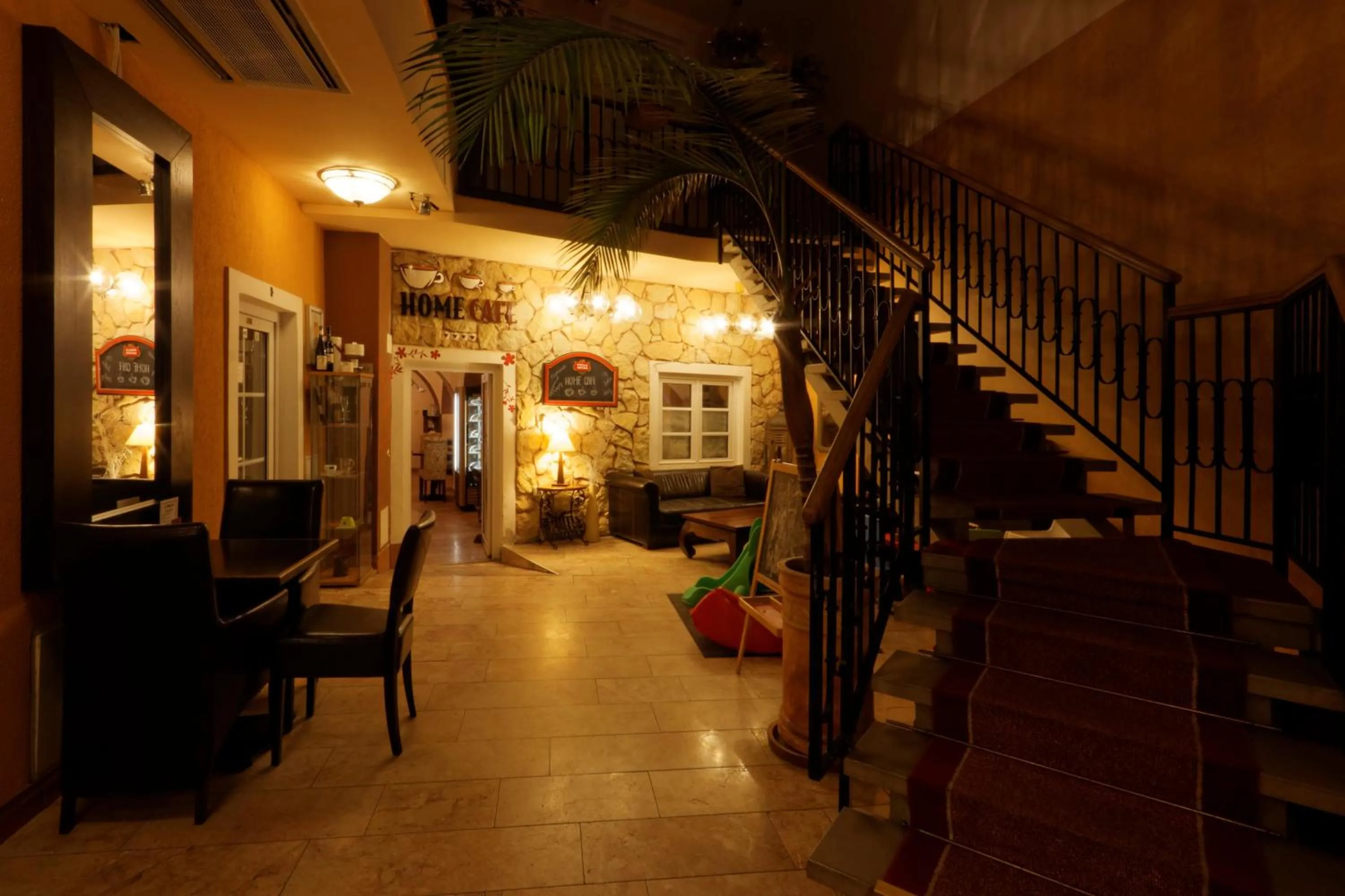 Lobby or reception in Enjoy Inn