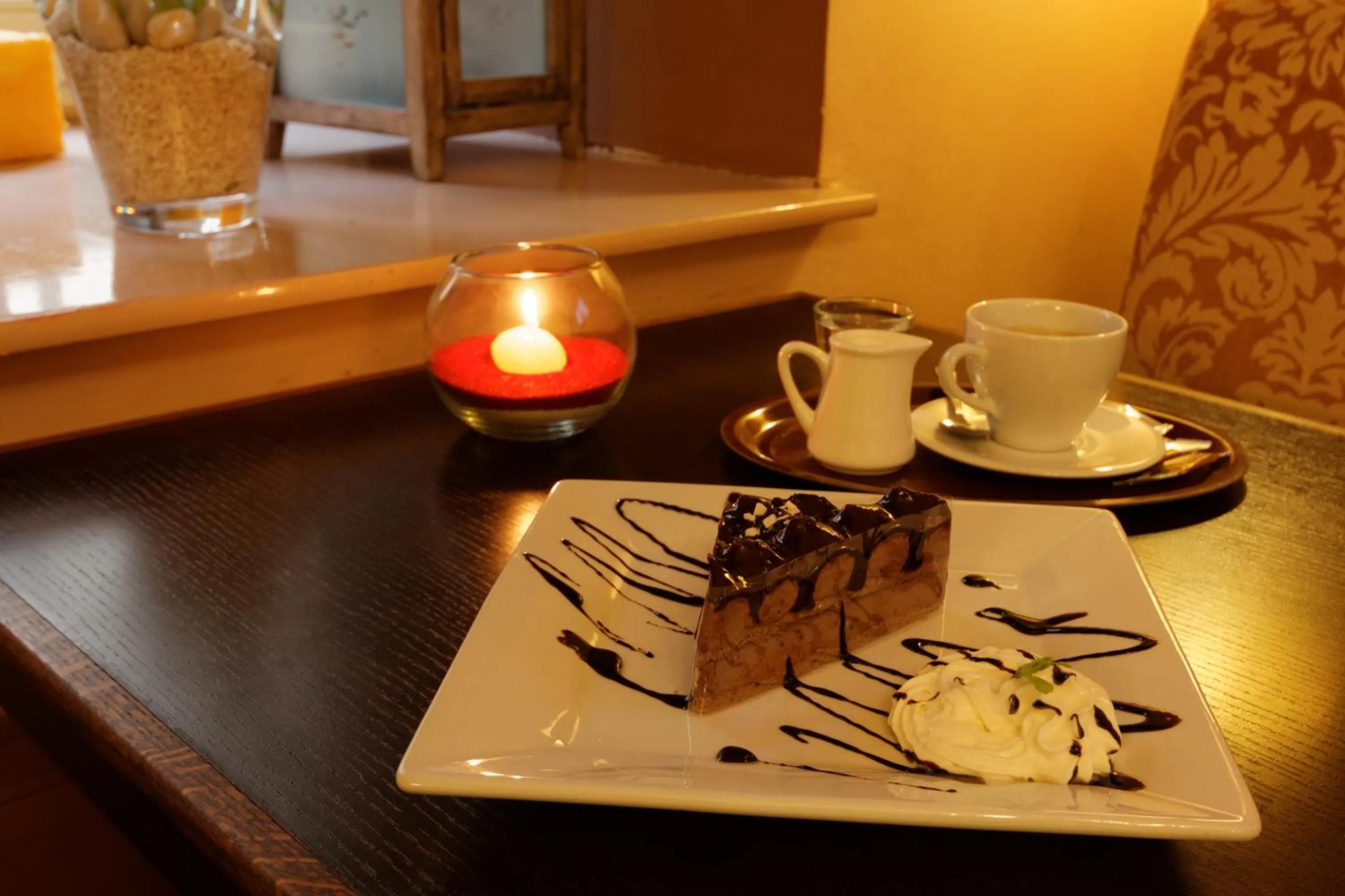 Food and drinks in Enjoy Inn