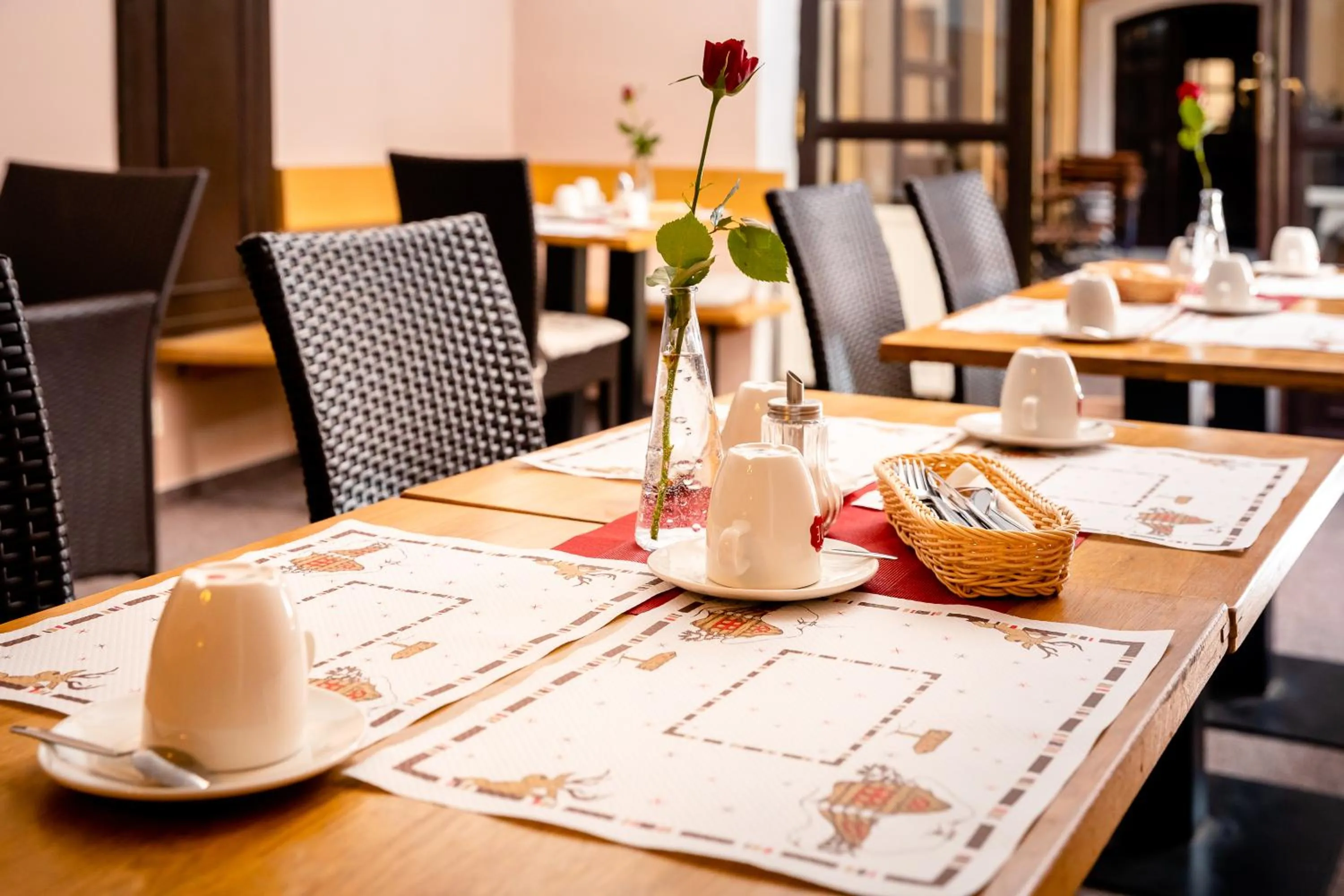 Restaurant/places to eat in Pension U Lilie