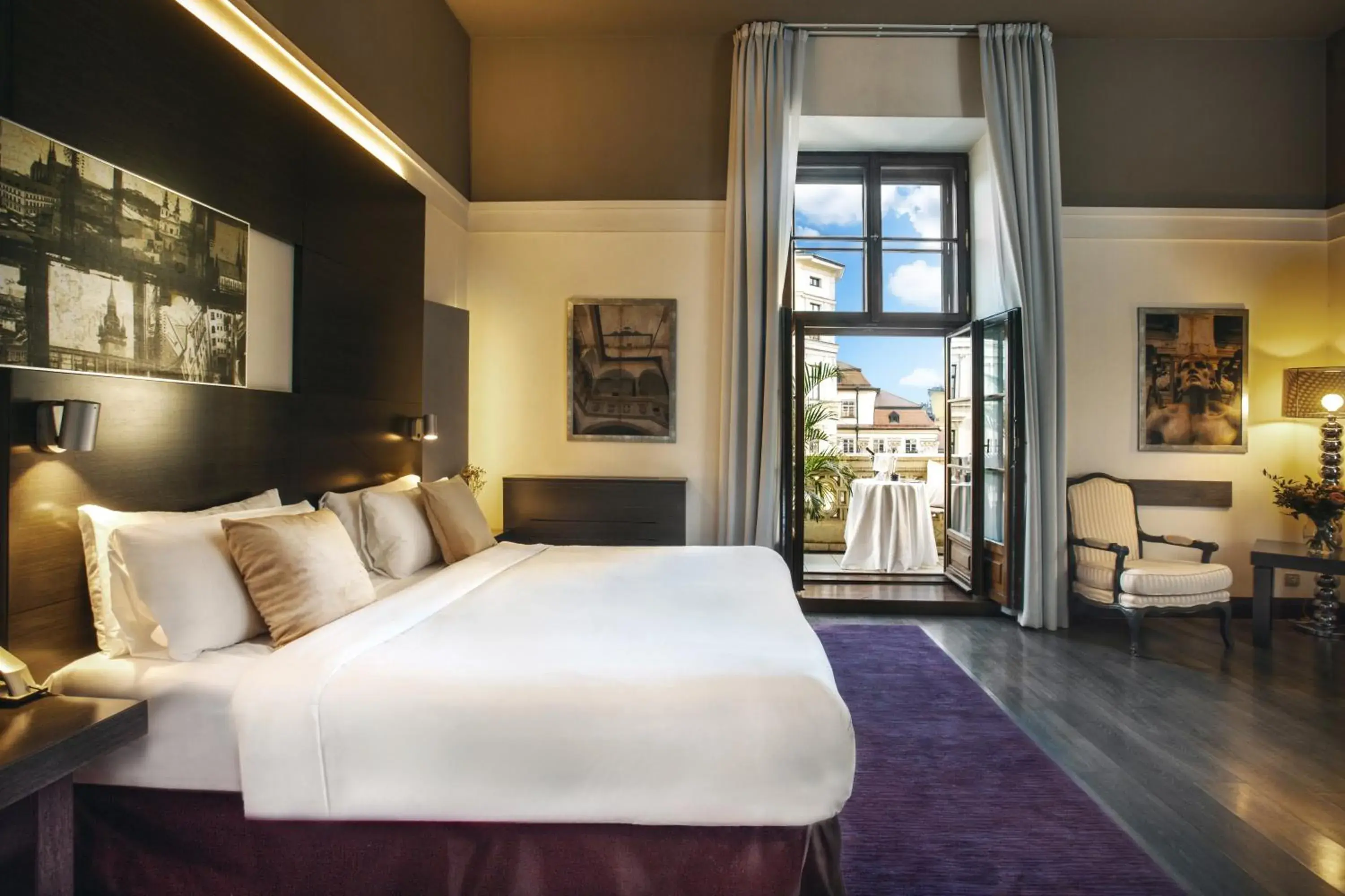 Deluxe King City View in Grand Palace Brno - Czech Leading Hotels Deluxe King City View in Grand Palace Brno - Czech Leading Hotels