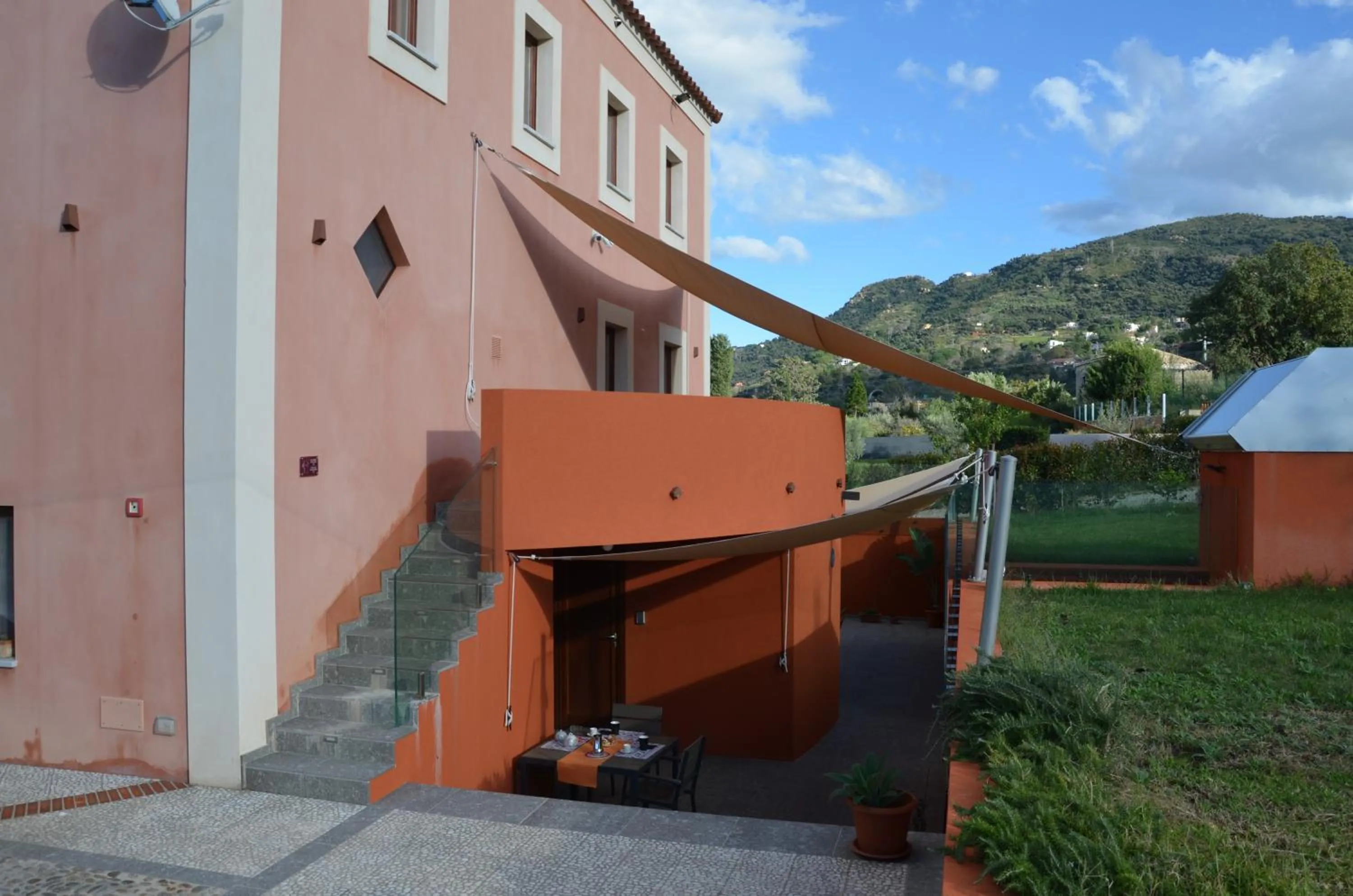 Property building in Il dono di Atena