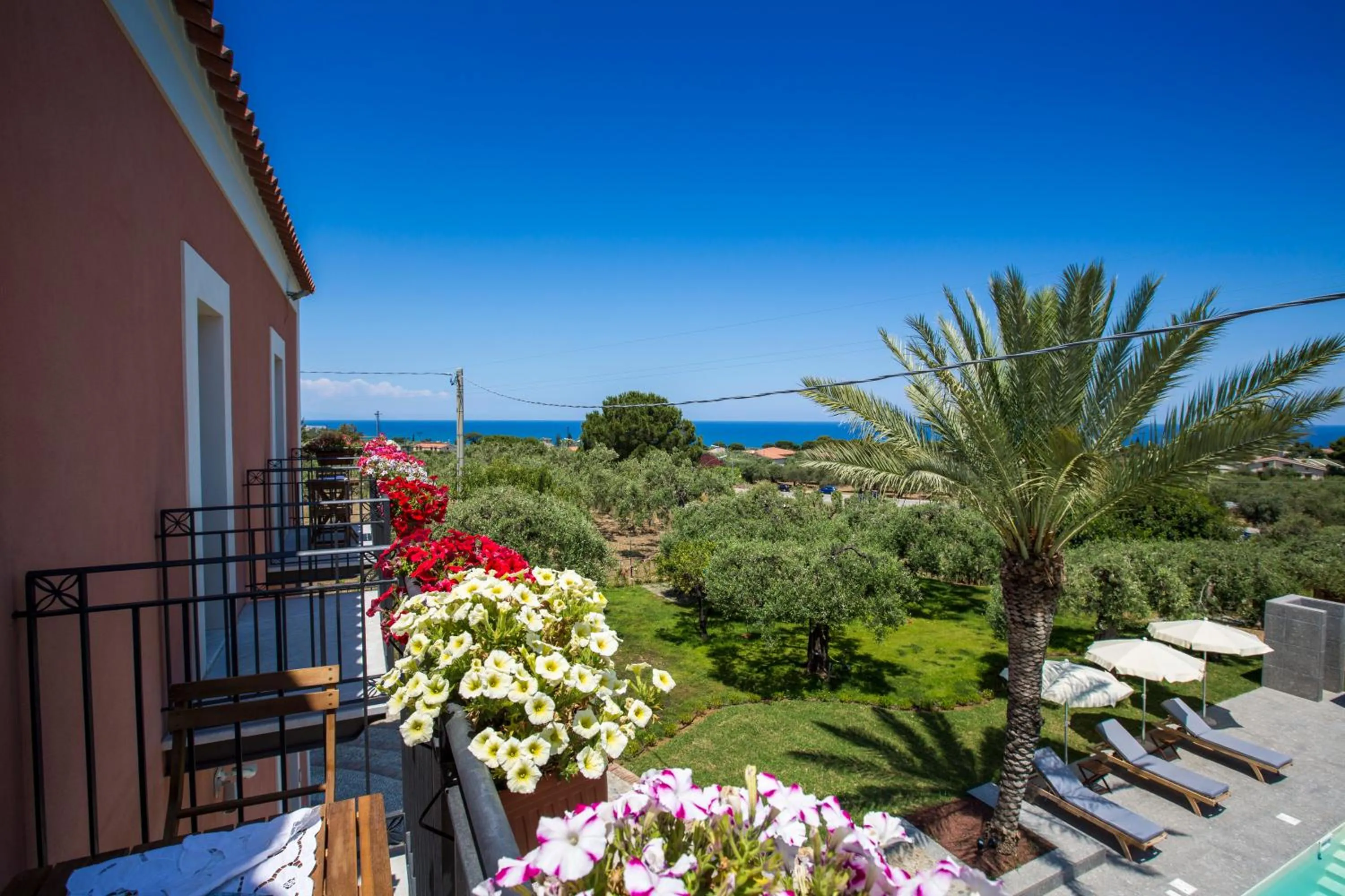 Garden view in Il dono di Atena