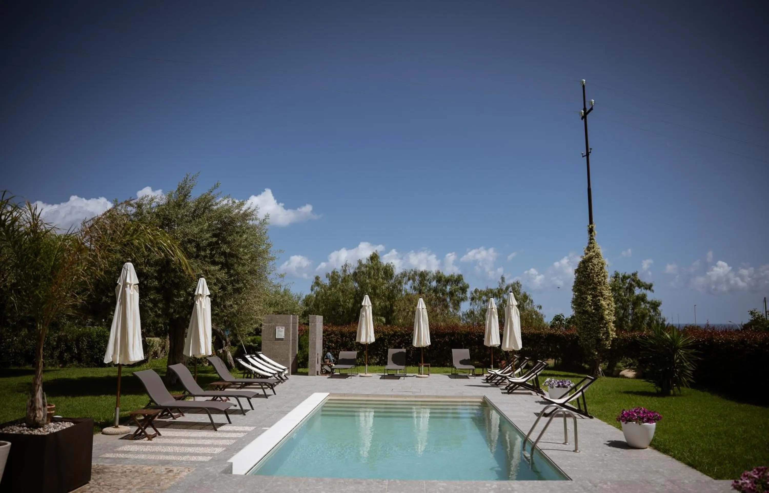 Pool view in Il dono di Atena