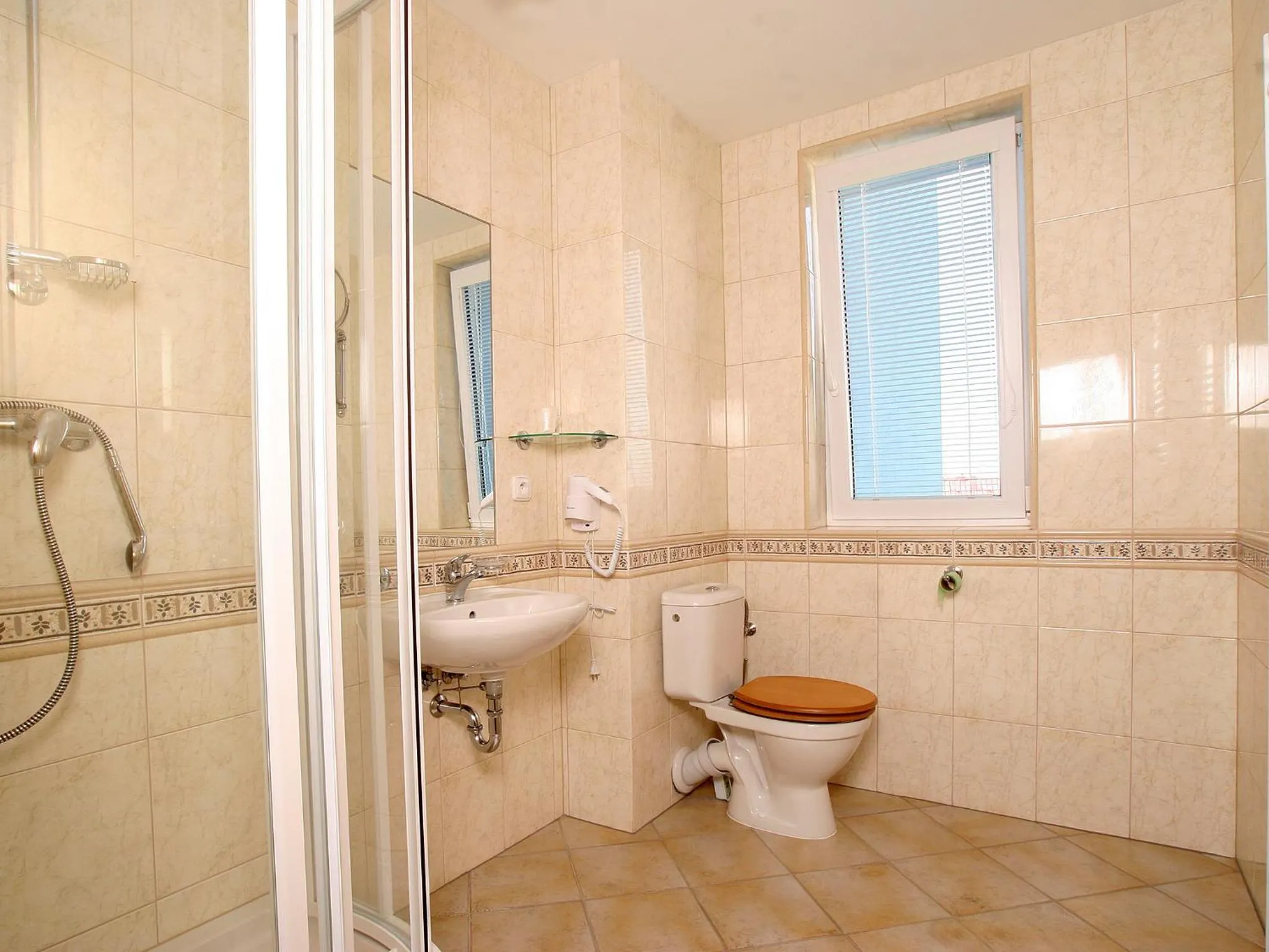 Toilet in Hotel Trend