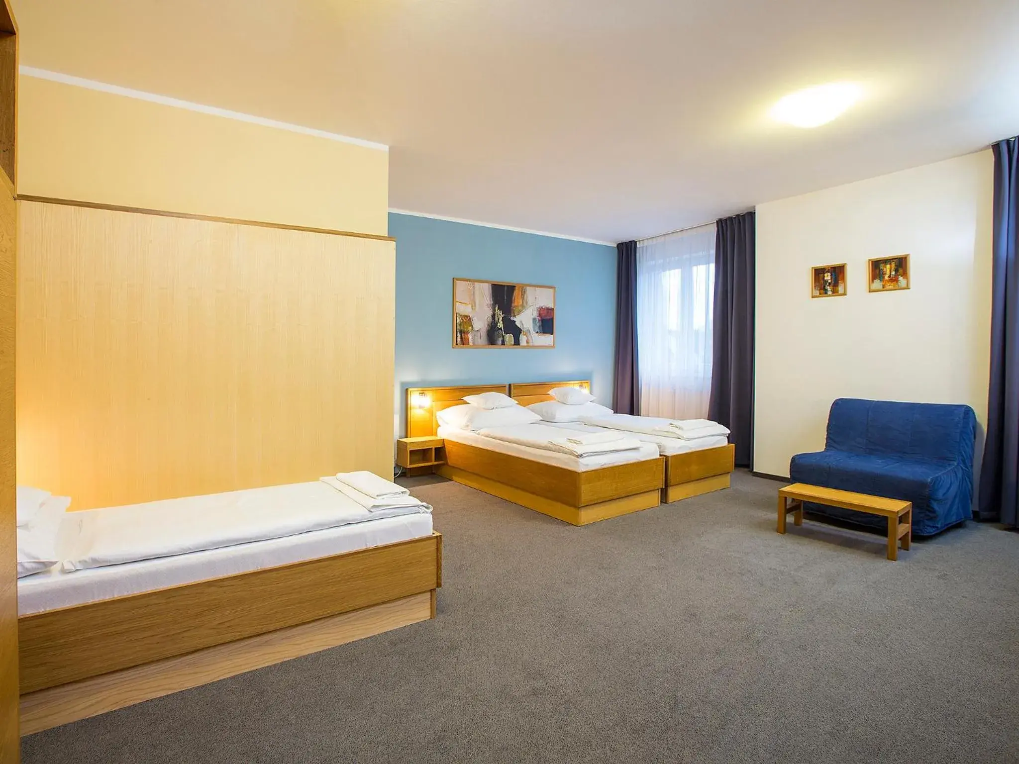 Triple Room in Hotel Trend Triple Room in Hotel Trend