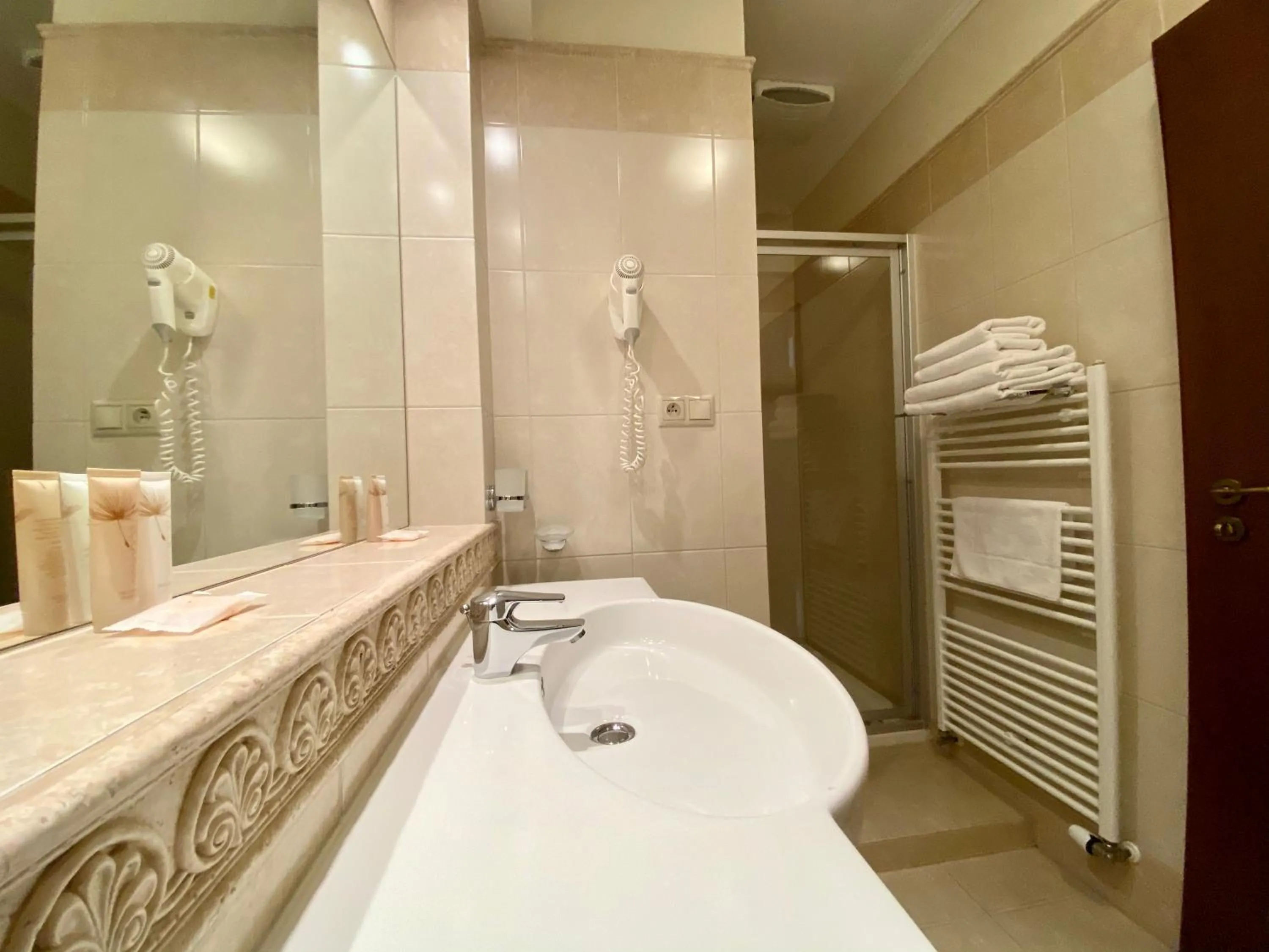 Bathroom in Hotel Giovanni Giacomo